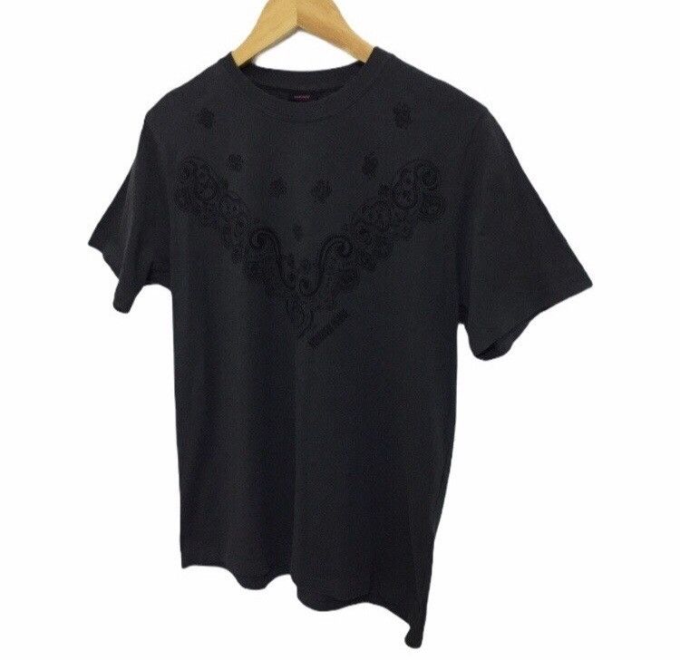 Japanese Brand NUMBER (N)INE TAKAHIRO MIYASHITA PAISLEY DESIGN LOGO T SHIRT Size US M / EU 48-50 / 2 - 2 Thumbnail