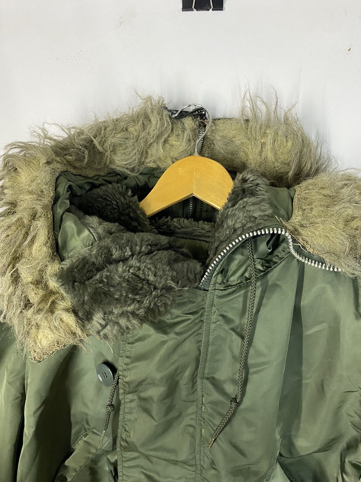 Alpha Industries Vintage Alpha Industries Bomber Jacket With Hood N-2B Design Size US L / EU 52-54 / 3 - 4 Thumbnail