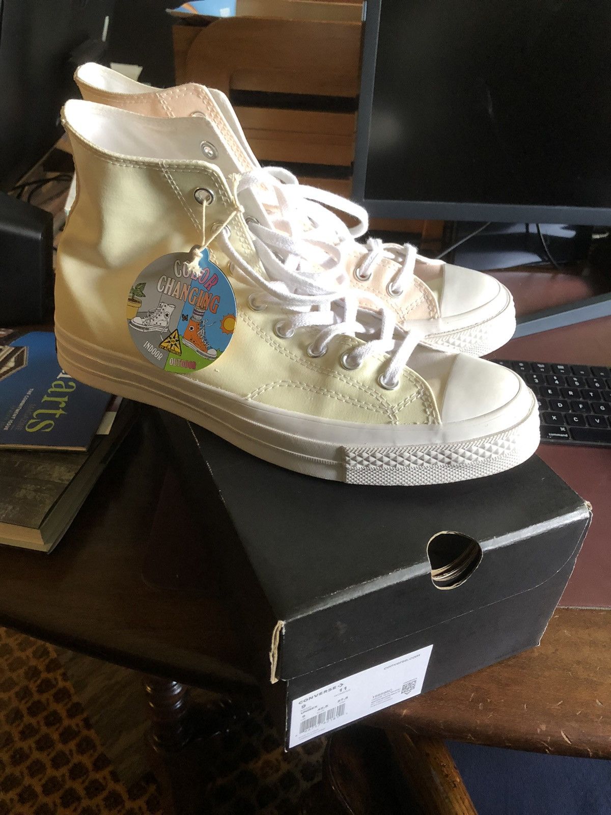 Converse × Market Chinatown Market x Chuck 70 Hi UV 2019 Size US 9 / EU 42 - 2 Thumbnail