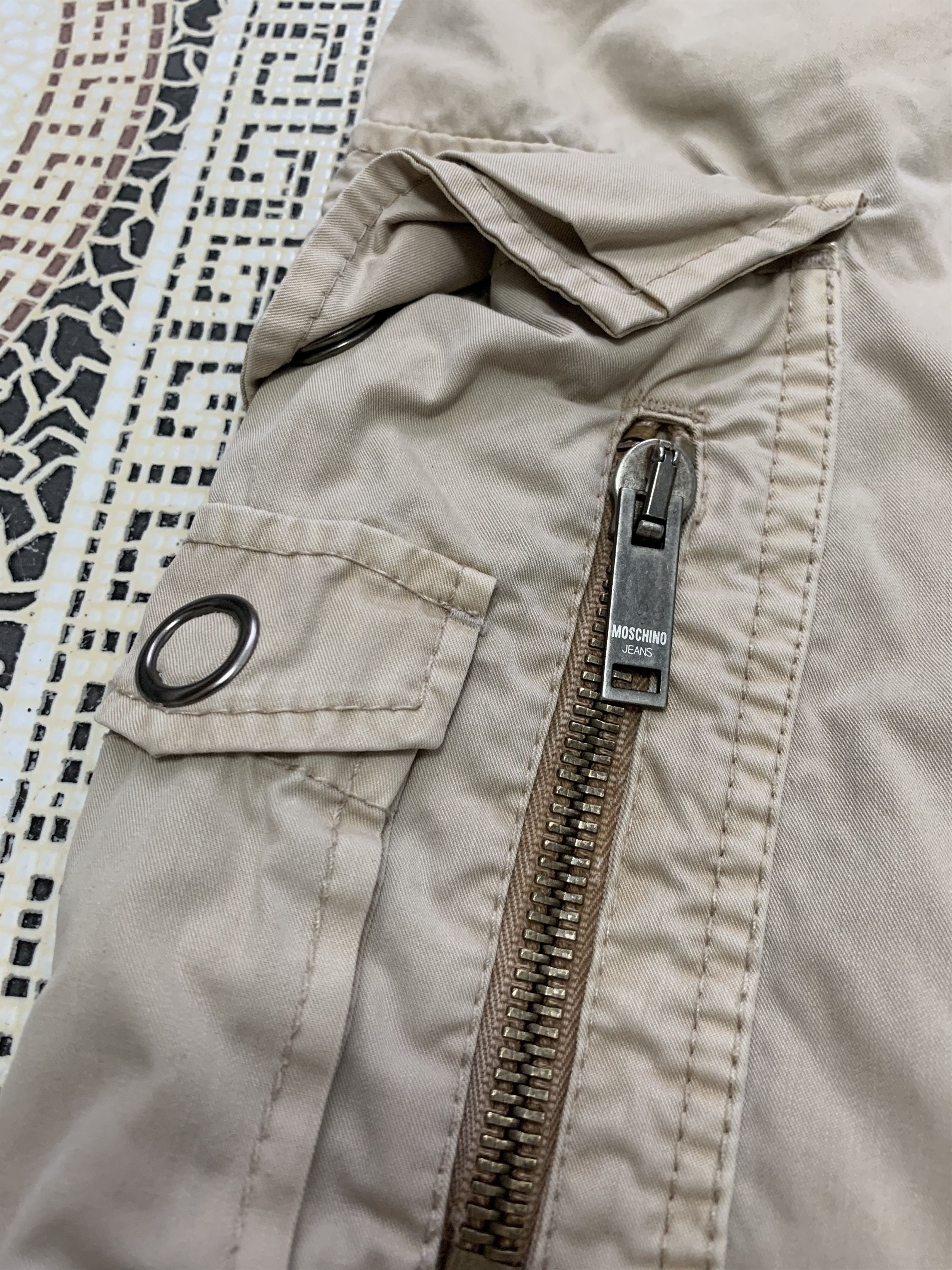 Grailed Moschino Multi Pocket pants Size US 30 / EU 46 - 4 Thumbnail