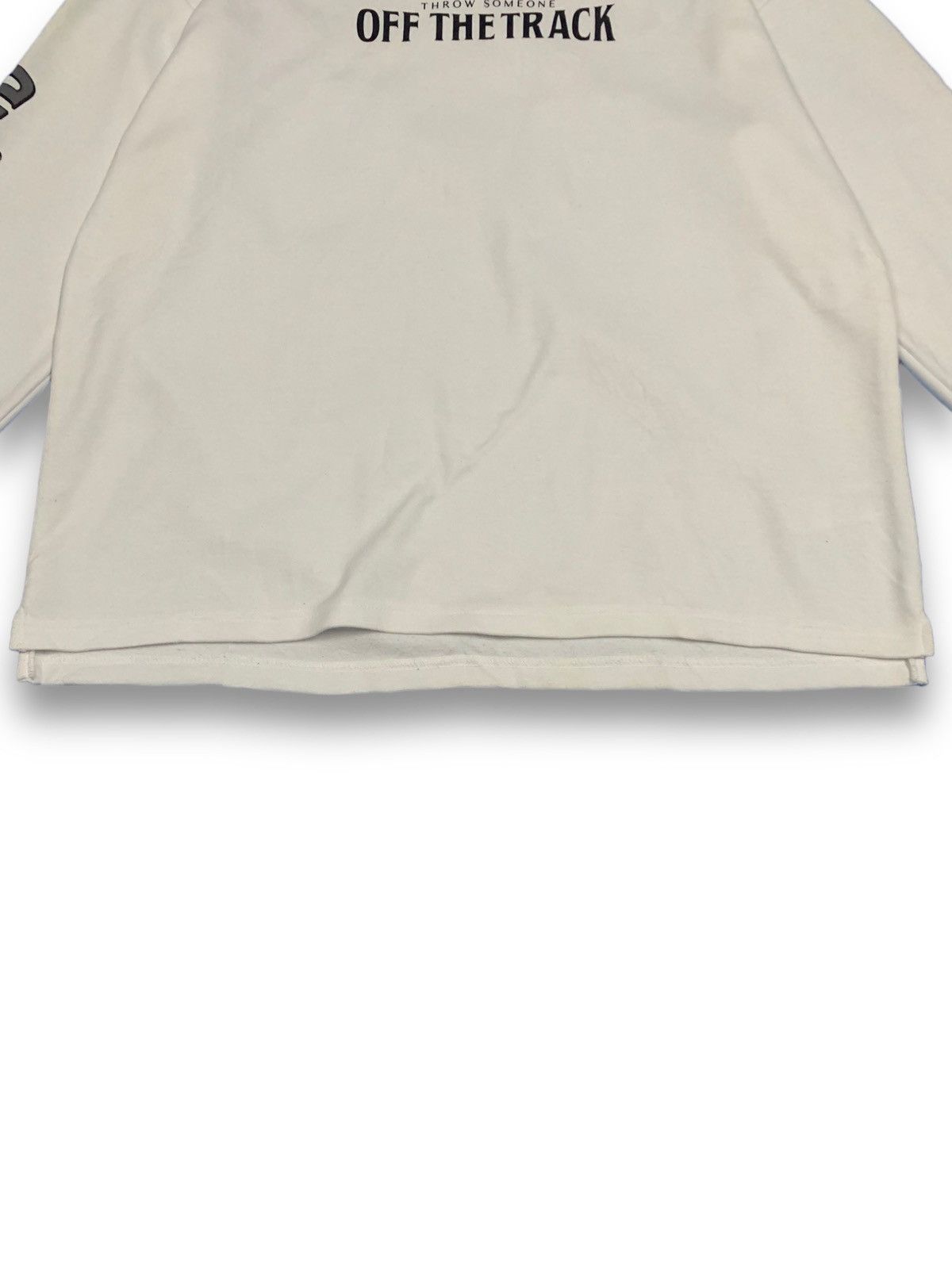 MOUSSY Japanese Brand Moussy SpellOut Long Sleeve T-shirt like Vans Size US L / EU 52-54 / 3 - 7 Thumbnail