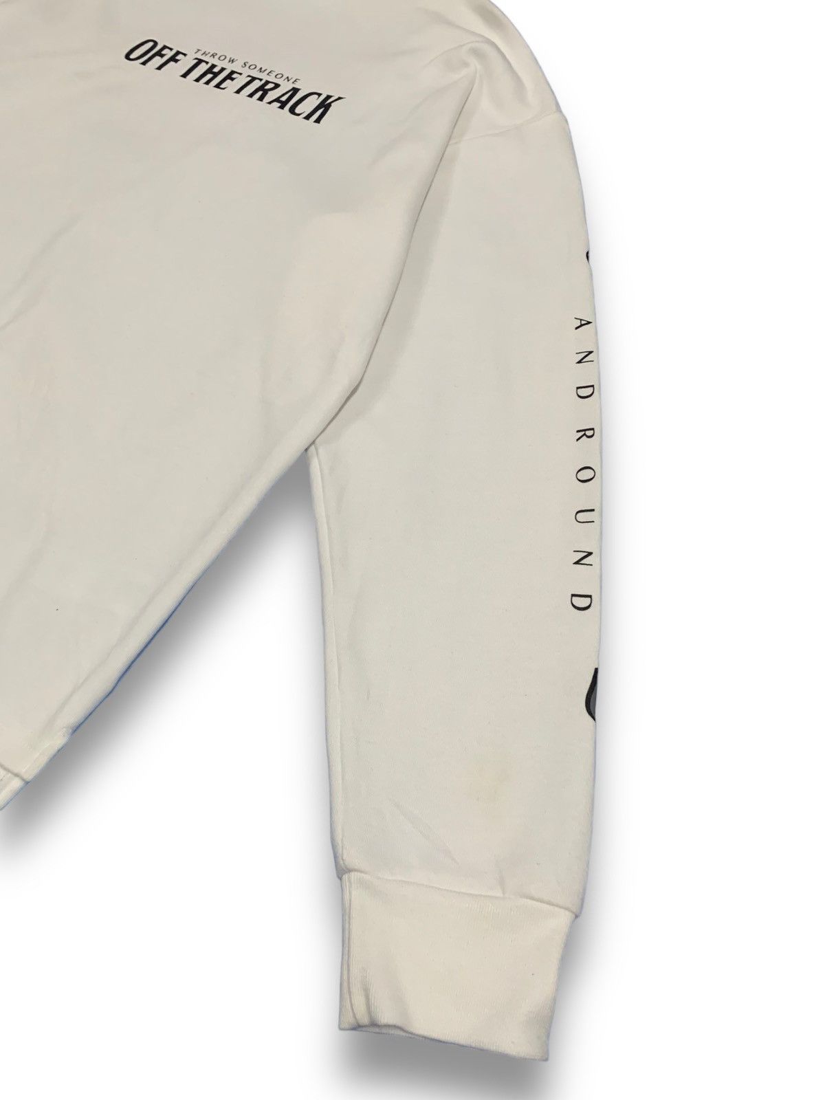 MOUSSY Japanese Brand Moussy SpellOut Long Sleeve T-shirt like Vans Size US L / EU 52-54 / 3 - 9 Thumbnail