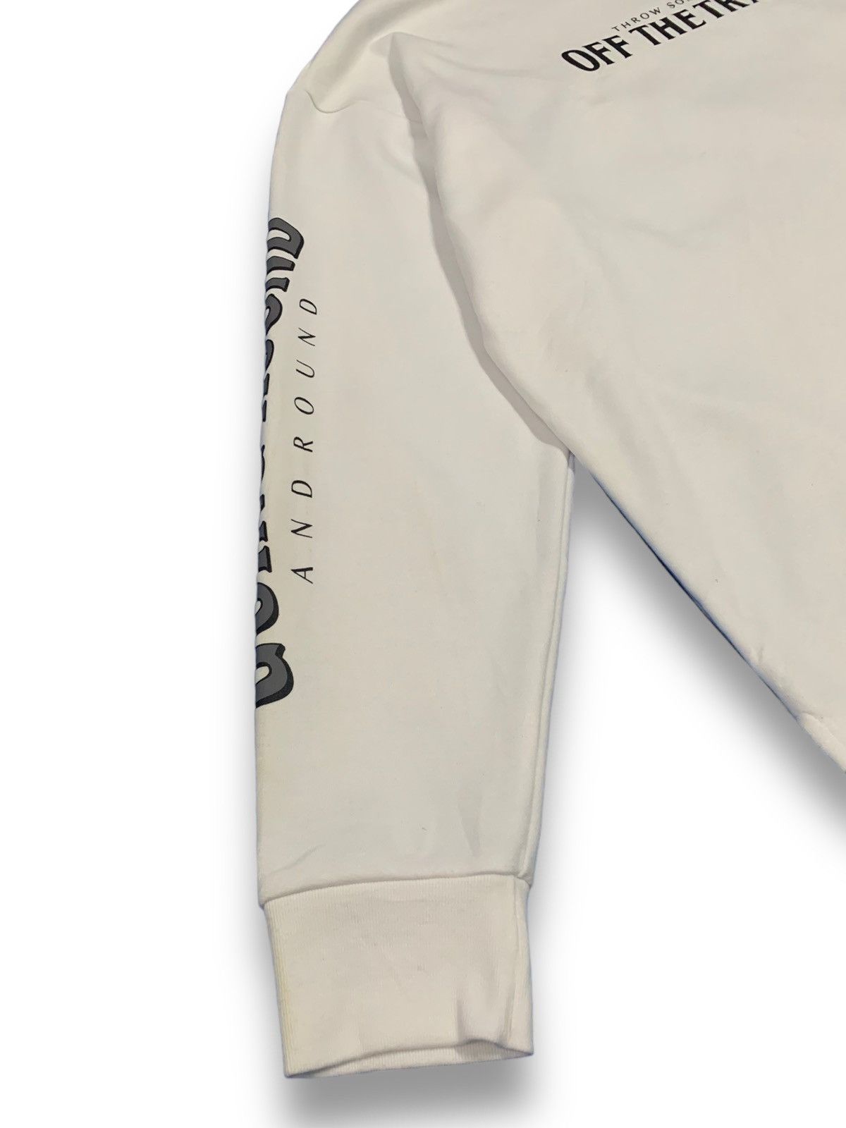 MOUSSY Japanese Brand Moussy SpellOut Long Sleeve T-shirt like Vans Size US L / EU 52-54 / 3 - 8 Thumbnail