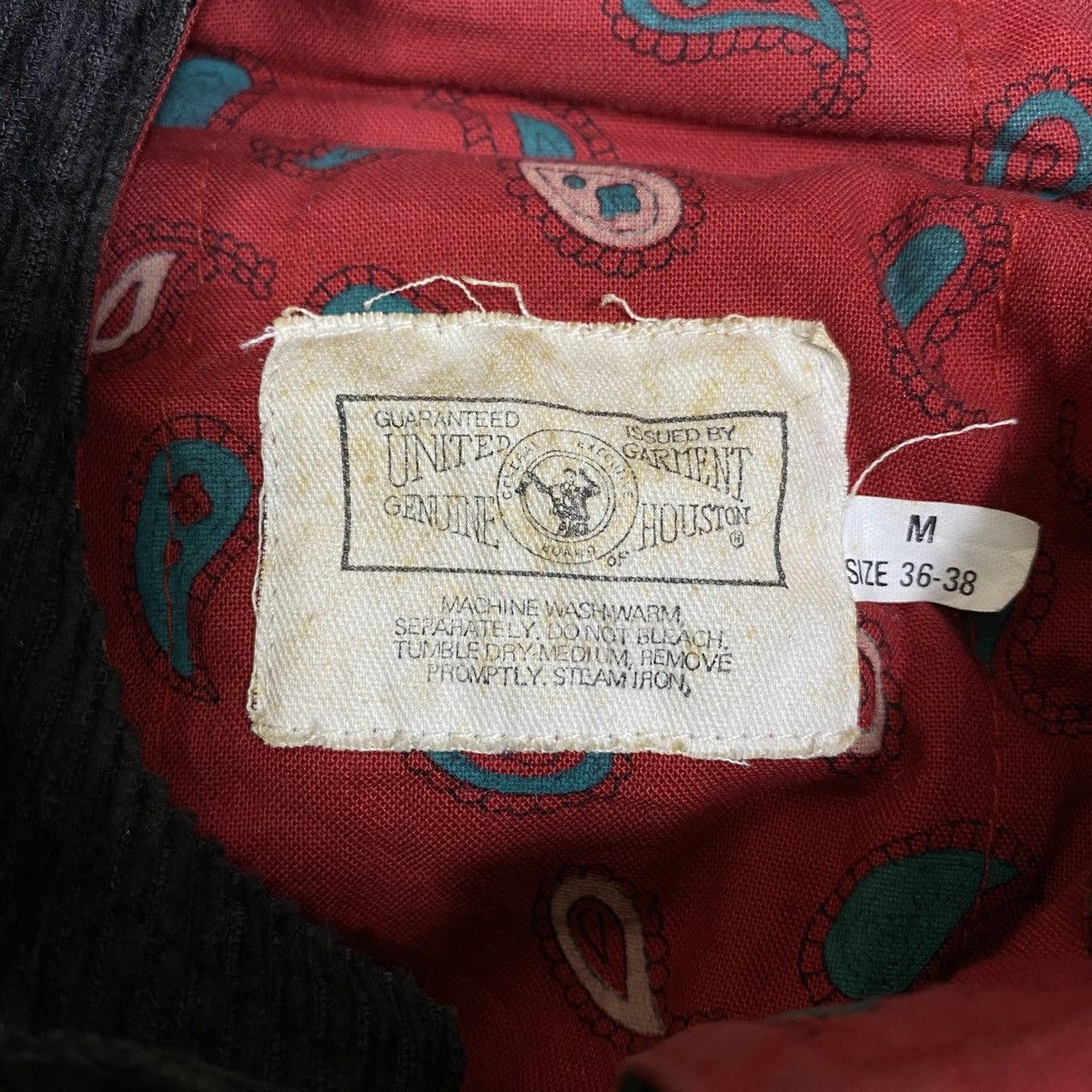 Vintage Vintage HOUSTON Coduroy Toggle Button Hoodie Long Jacket Size US M / EU 48-50 / 2 - 7 Thumbnail