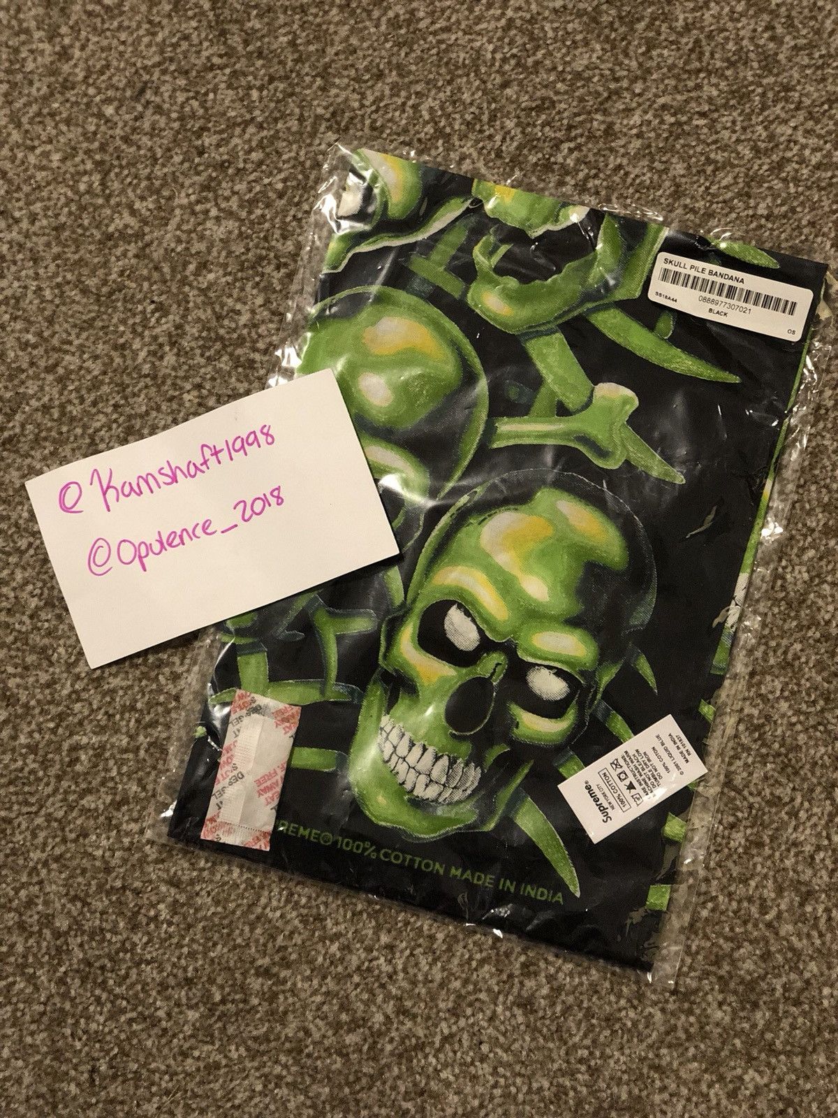 小物 Supreme Skull Pile Bandana SS18 Supreme Skull Pile Green Bandana Glow-In-The-Dark DSWT