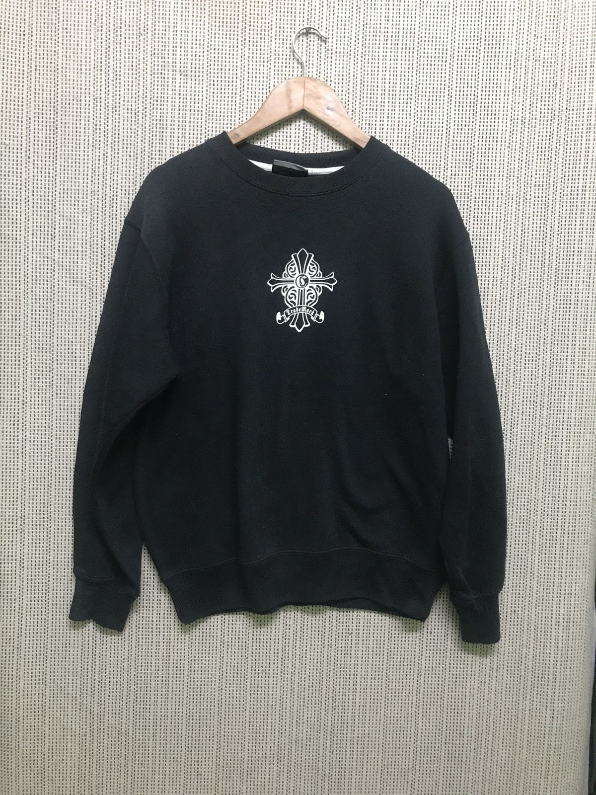 Japanese Brand crossing‼️‼️ japanese brand very rare Size US M / EU 48-50 / 2 - 3 Thumbnail