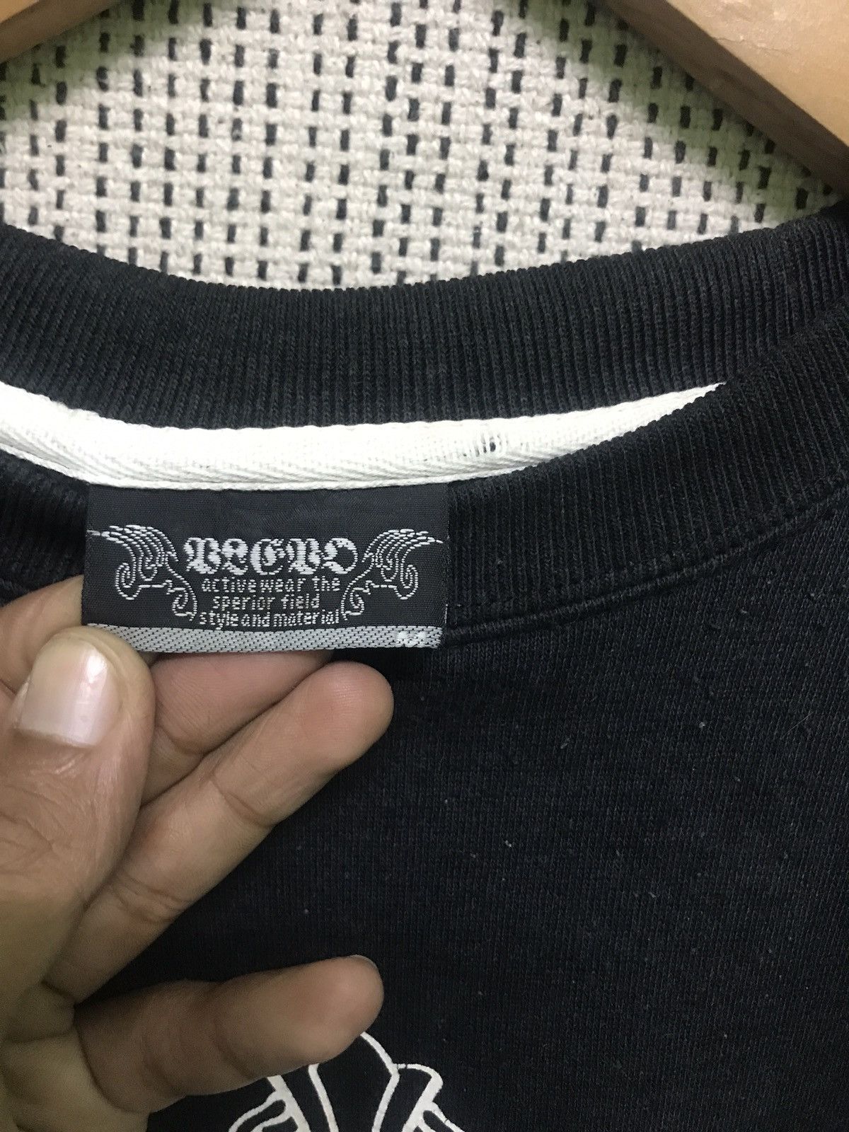 Japanese Brand crossing‼️‼️ japanese brand very rare Size US M / EU 48-50 / 2 - 4 Thumbnail