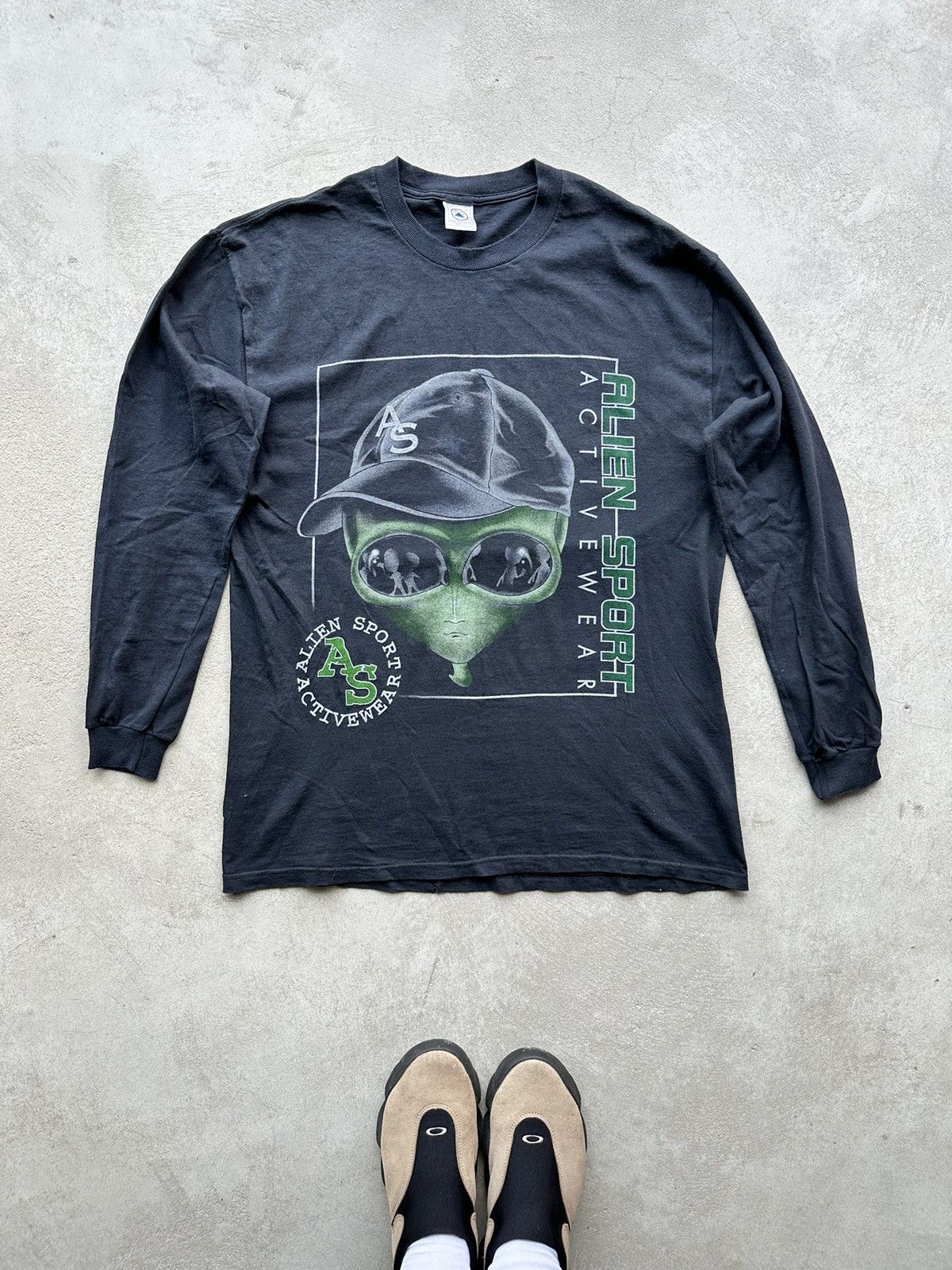 90’s Alien Sports Activewear T-shirt Longsleeve