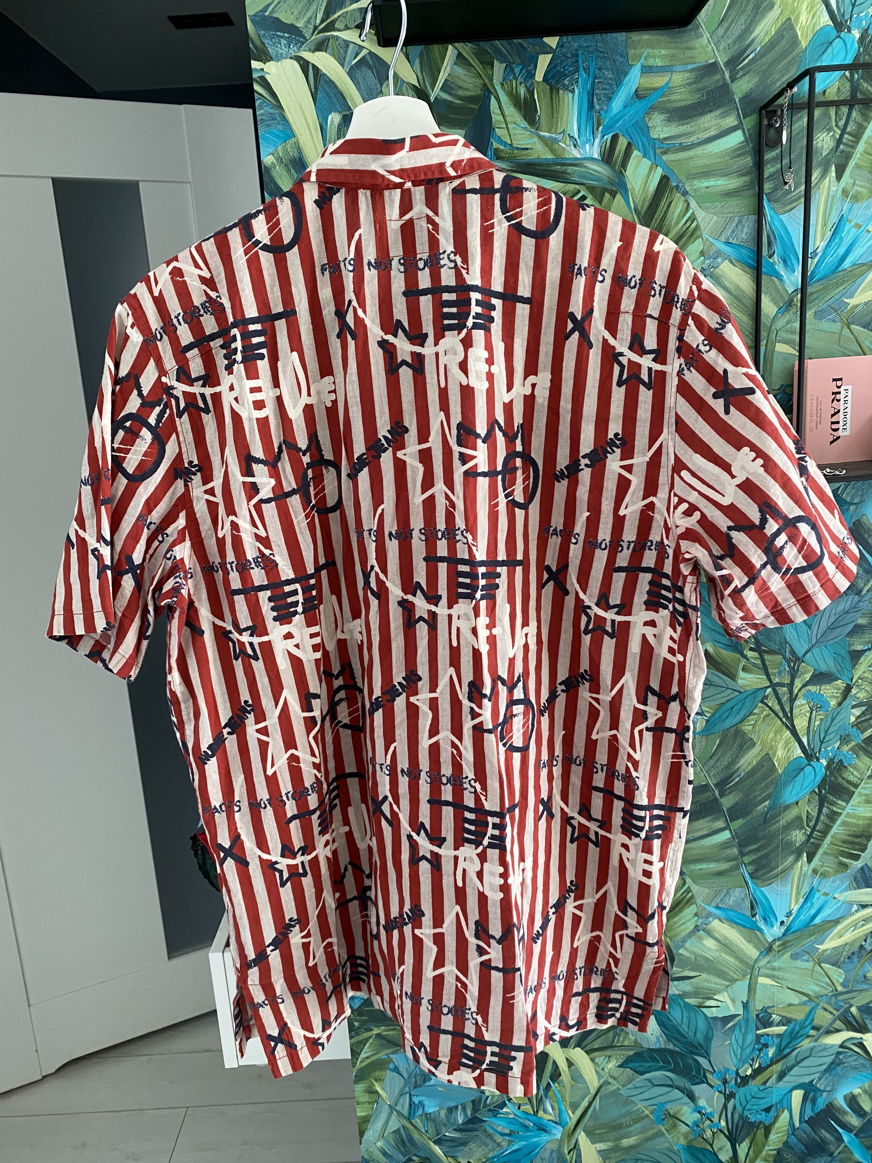 Nudie Jeans Nudie Jeans CO Brandon Graffiti Stripe SS shirt size L Size US L / EU 52-54 / 3 - 5 Thumbnail