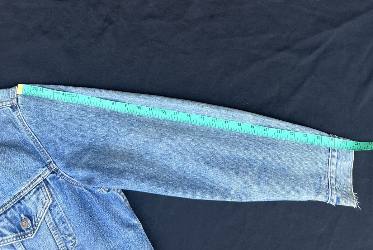 Levi's Trashed! VTG 1997 Levi’s Fade Distress Denim Trucker Jacket Size US L / EU 52-54 / 3 - 23 Thumbnail