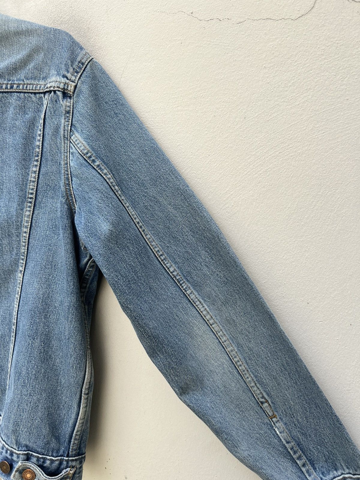 Levi's Trashed! VTG 1997 Levi’s Fade Distress Denim Trucker Jacket Size US L / EU 52-54 / 3 - 4 Thumbnail