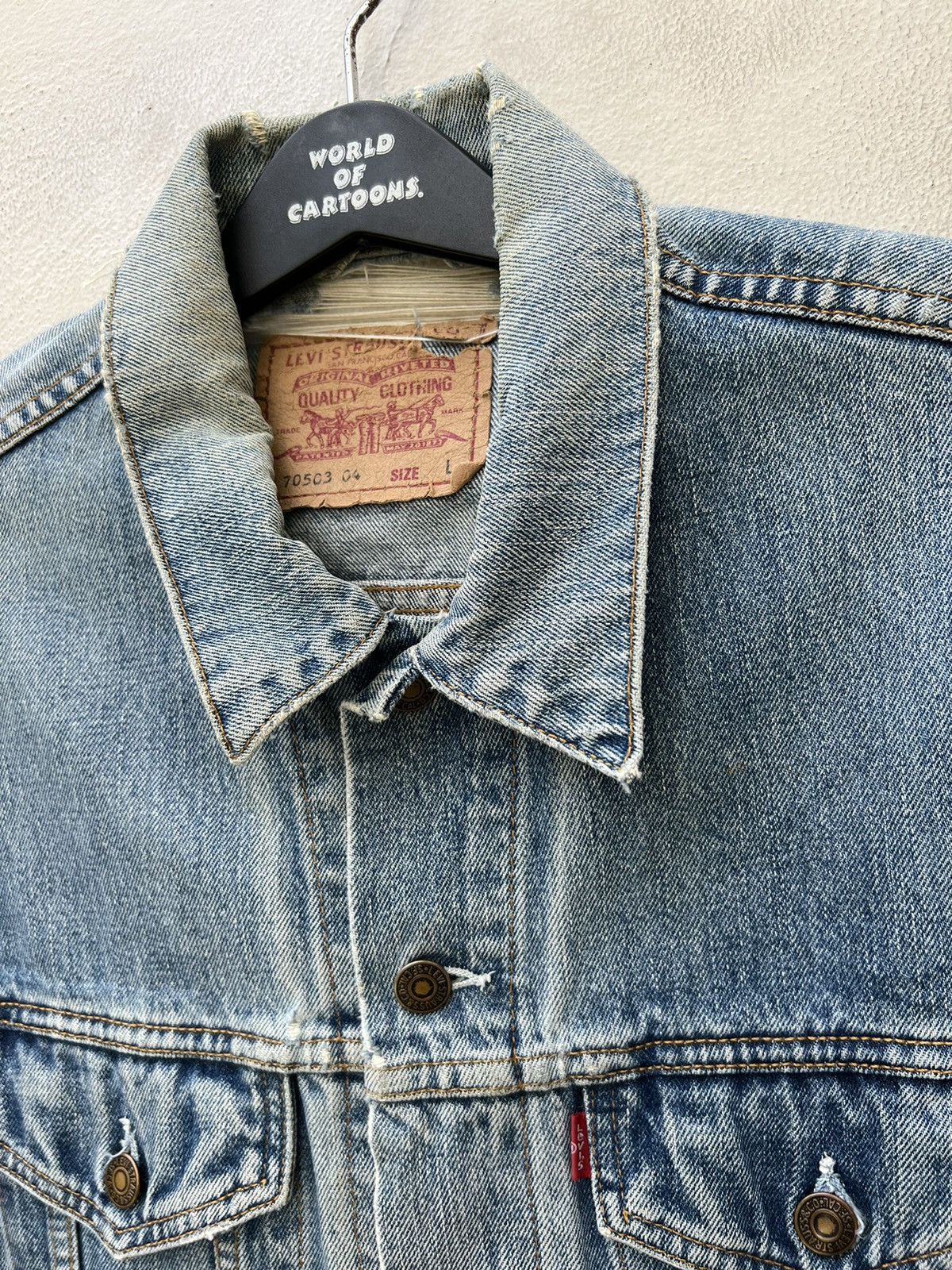 Levi's Trashed! VTG 1997 Levi’s Fade Distress Denim Trucker Jacket Size US L / EU 52-54 / 3 - 10 Thumbnail