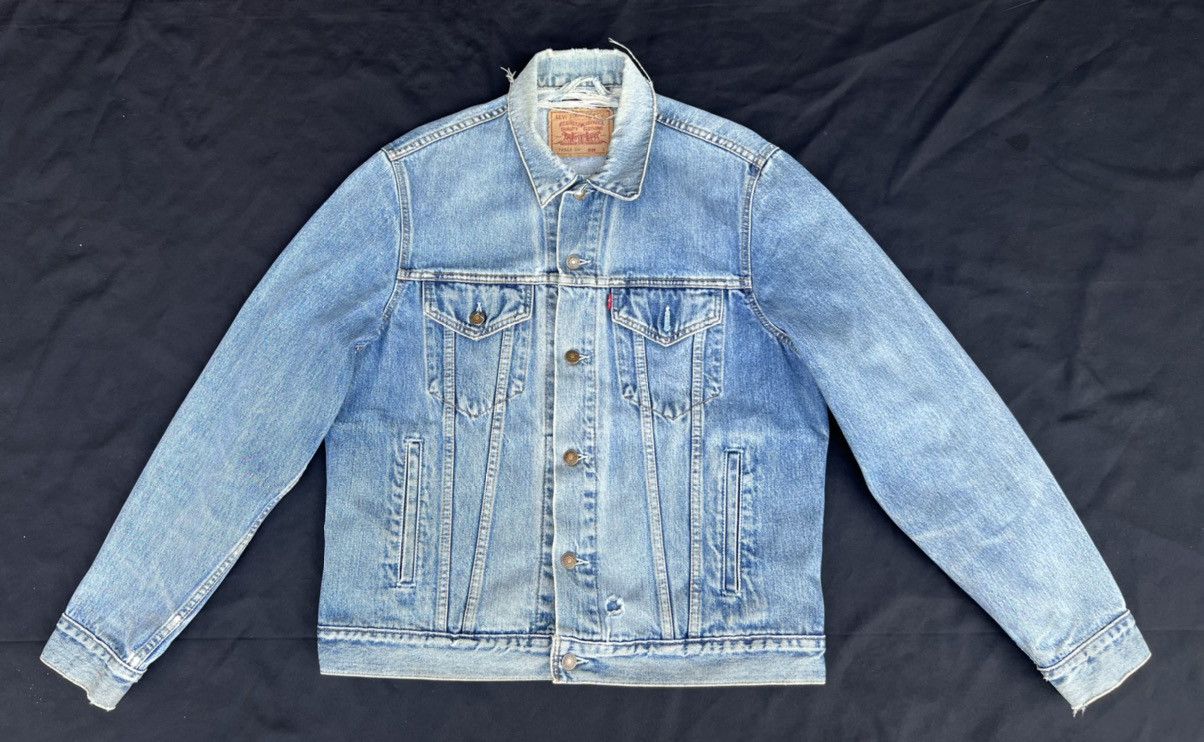 Levi's Trashed! VTG 1997 Levi’s Fade Distress Denim Trucker Jacket Size US L / EU 52-54 / 3 - 21 Thumbnail