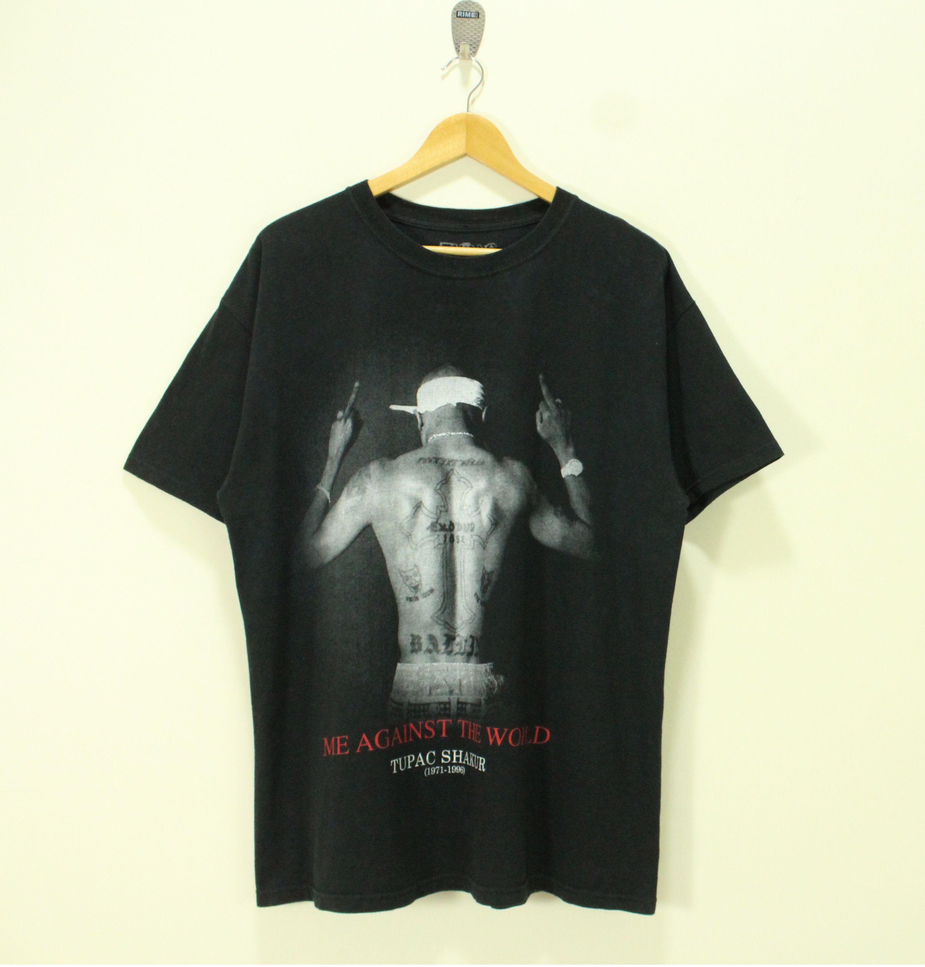 Band Tees × Rap Tees × Vintage TUPAC SHAKUR T Shirt Memorial Me Against The World 2012 Size US L / EU 52-54 / 3 - 1 Thumbnail