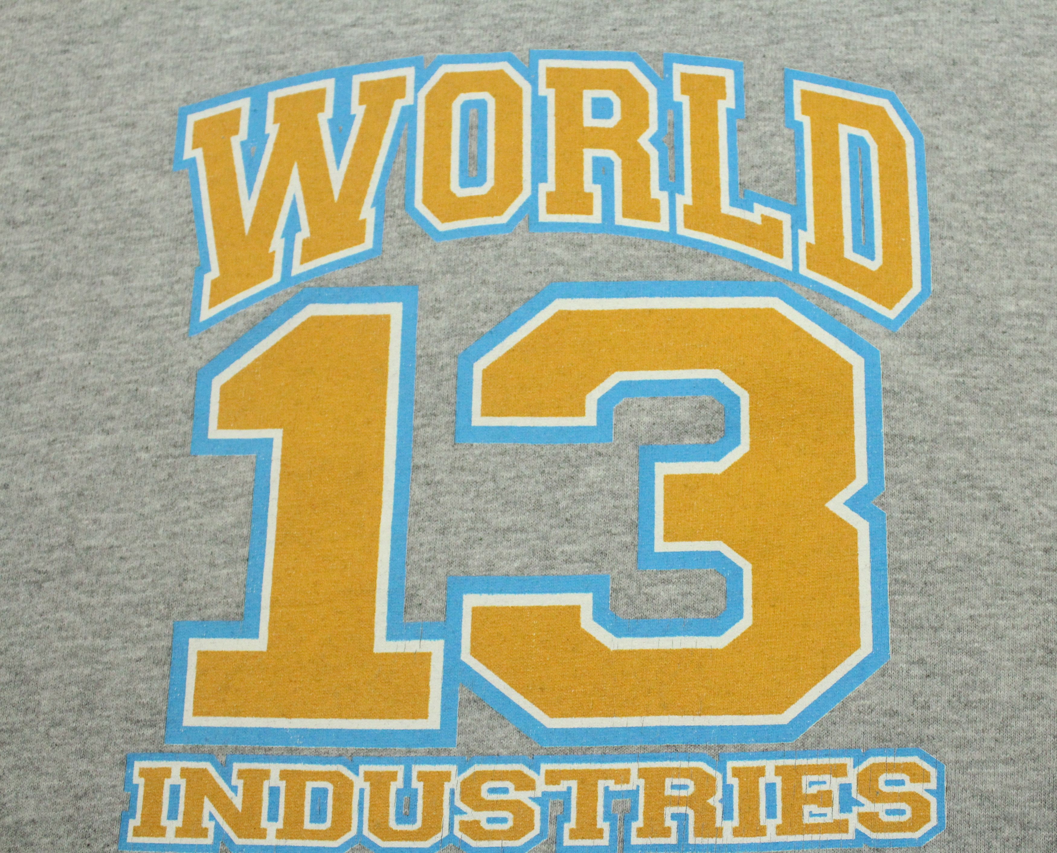 Vintage Vintage WORLD INDUSTRIES T Shirt Skateboards Shirt USA Size US XL / EU 56 / 4 - 3 Thumbnail