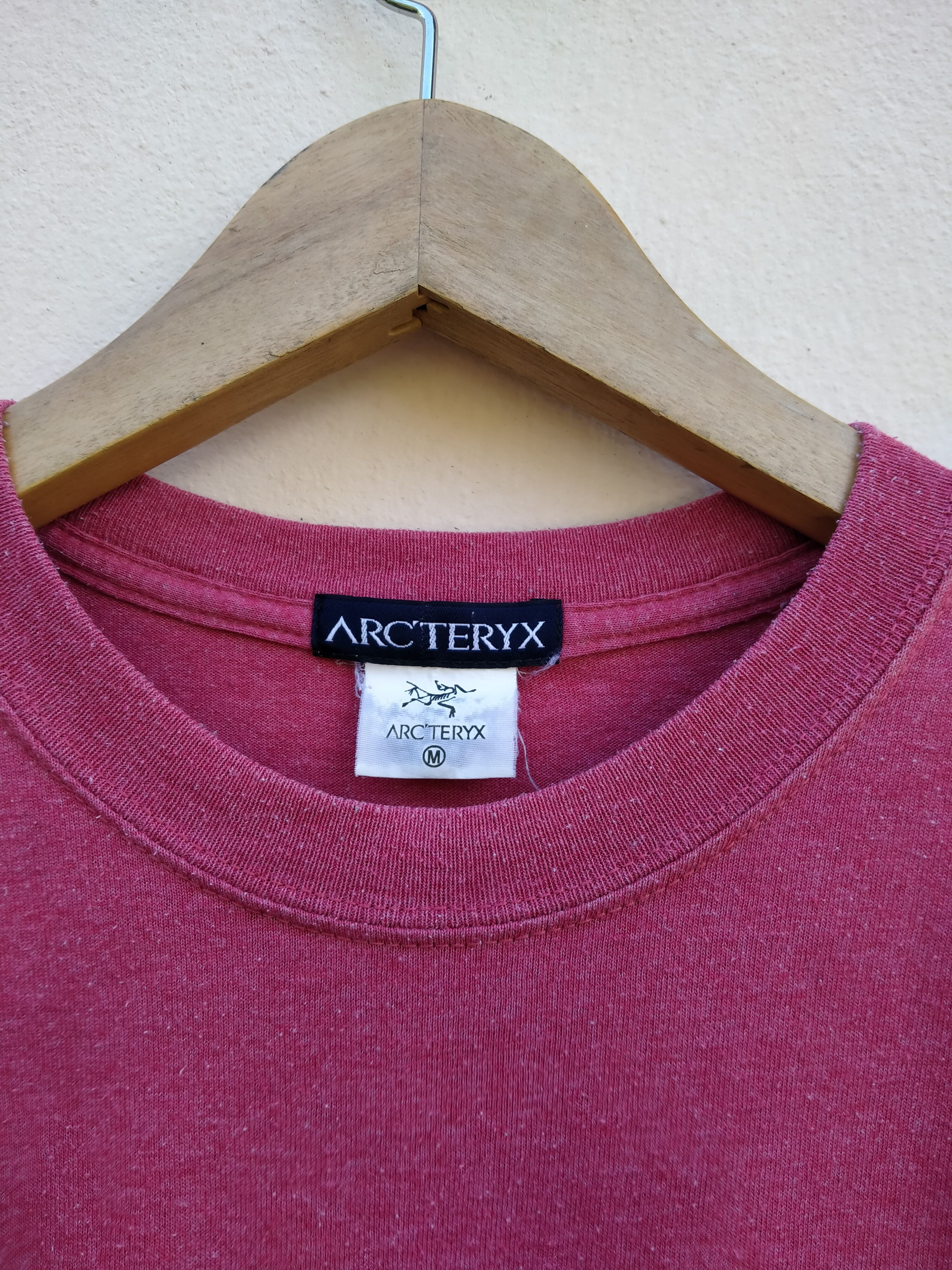 Arc'teryx Vintage Arc'teryx Box Logo Tee Size US M / EU 48-50 / 2 - 5 Thumbnail