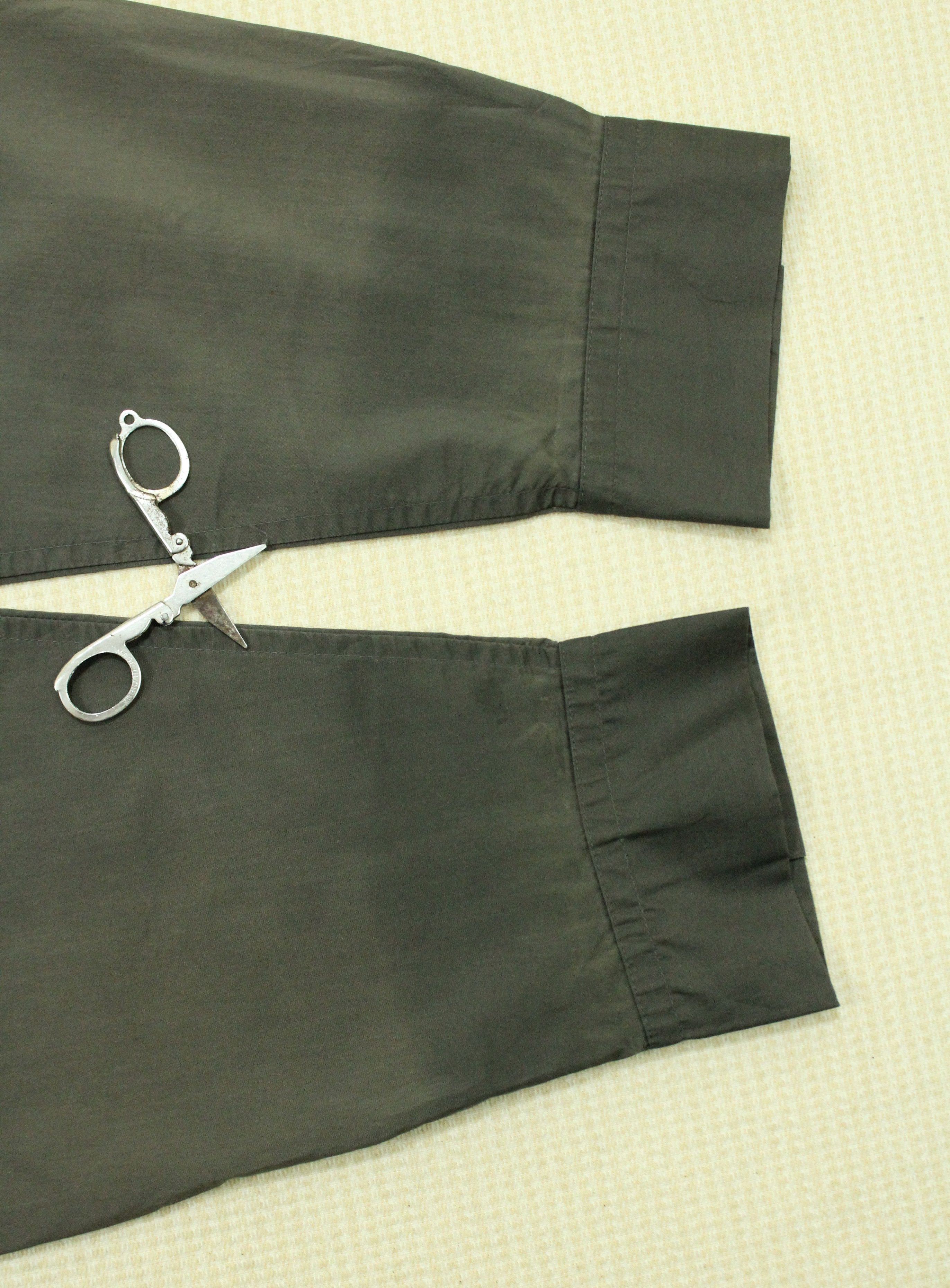 Yohji Yamamoto YOHJI YAMAMOTO Shirt Lightweight Vintage Sunfaded Distressed Size US M / EU 48-50 / 2 - 20 Thumbnail