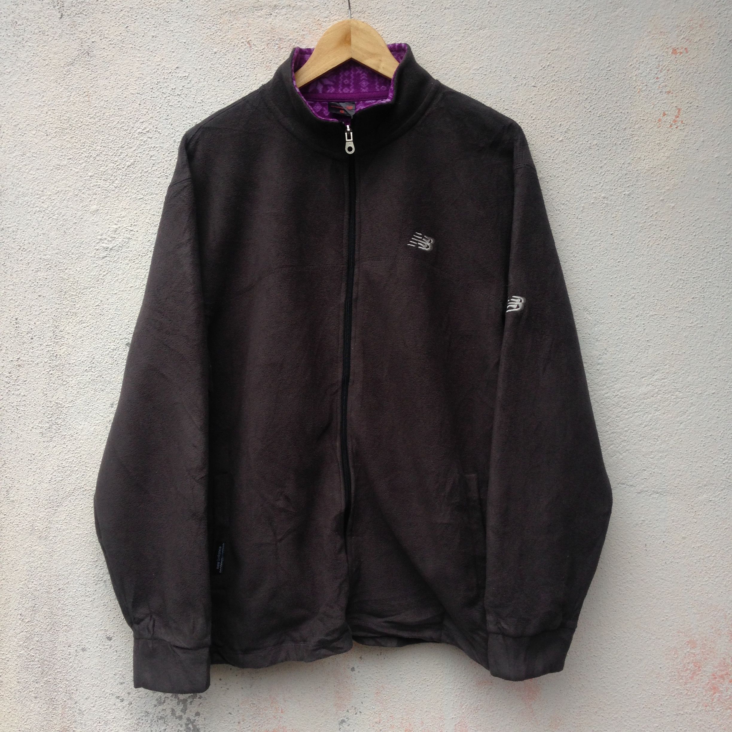 image of New Balance Fleece Sweater in Dark Gray, Men's (Size XL)