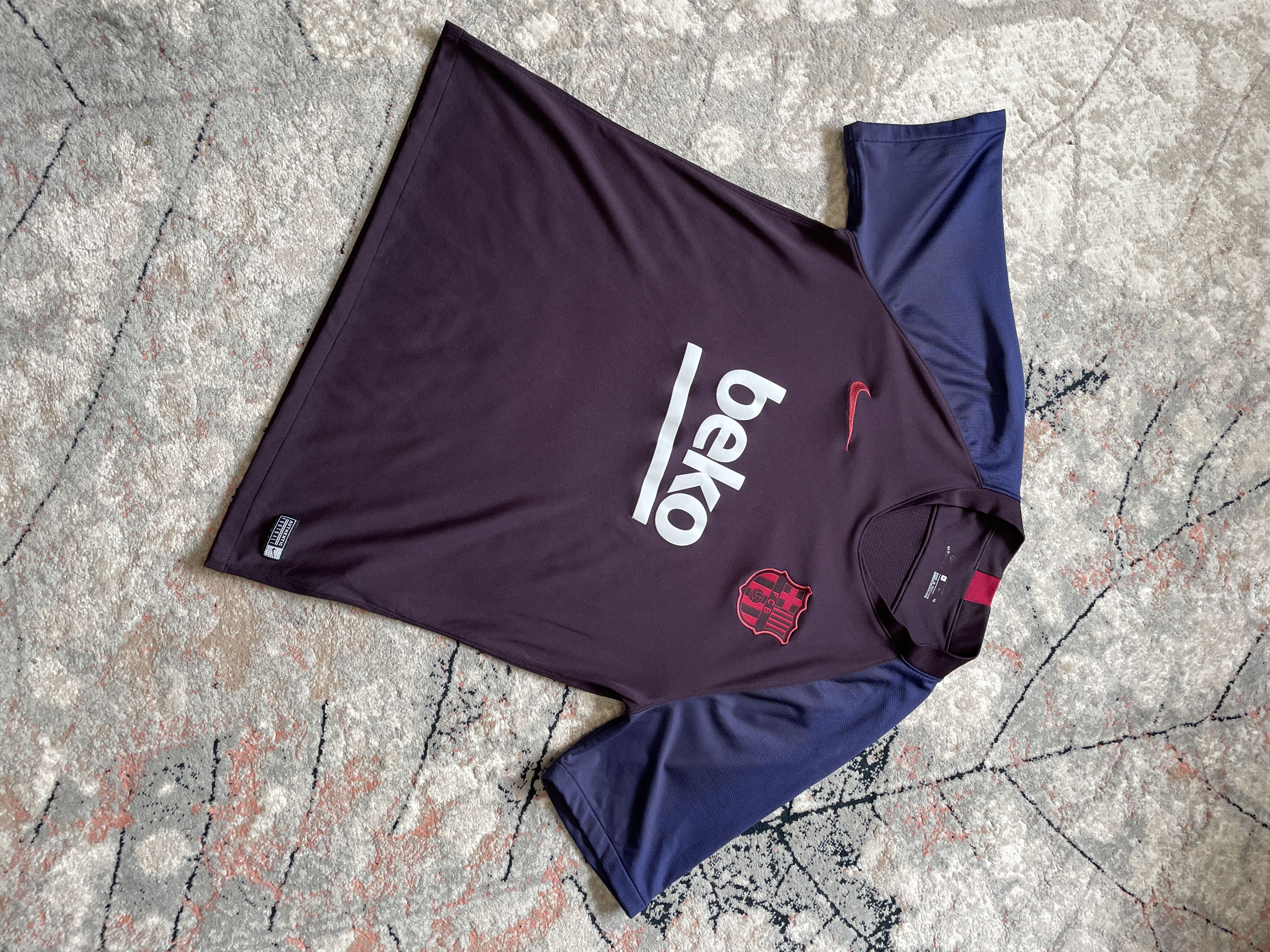 Other Nike FC Barcelona 2019/2020 Jersey Size US XL / EU 56 / 4 - 2 Thumbnail