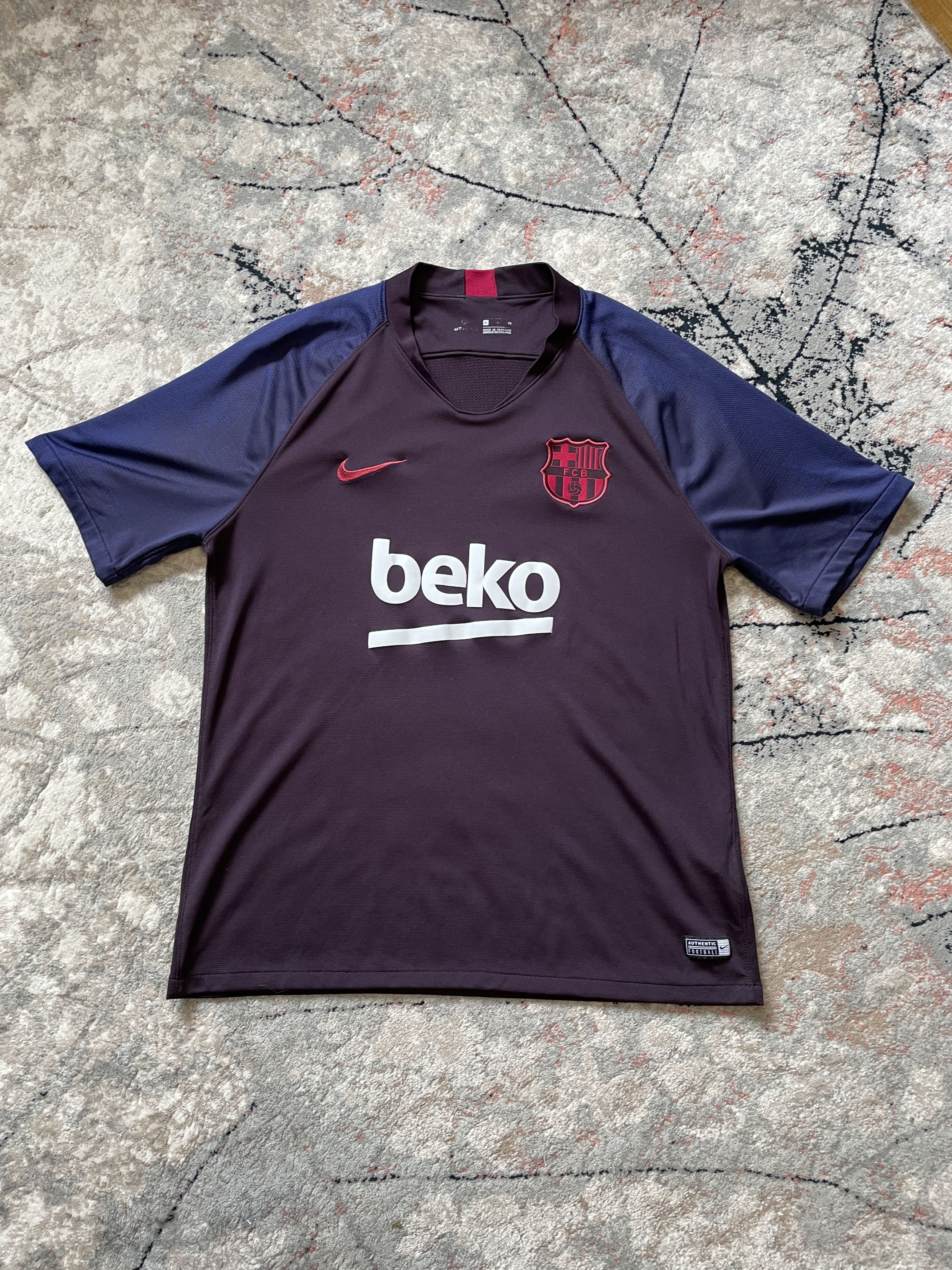 Other Nike FC Barcelona 2019/2020 Jersey Size US XL / EU 56 / 4 - 1 Thumbnail