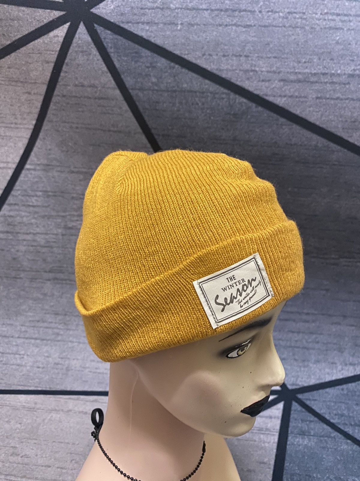 Japanese Brand Daiso Industries The Winter Season Short Beanie Hat Size ONE SIZE - 2 Thumbnail