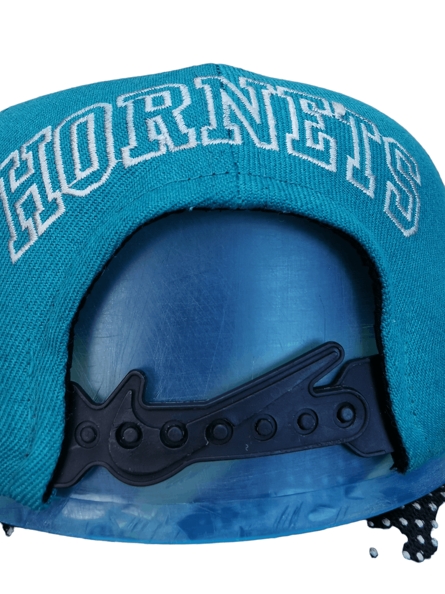 Nike 🔥4 MONTHS SALE🔥 VINTAGE CHARLOTTE HORNEST NIKE SWOOSH NBA Size ONE SIZE - 4 Thumbnail