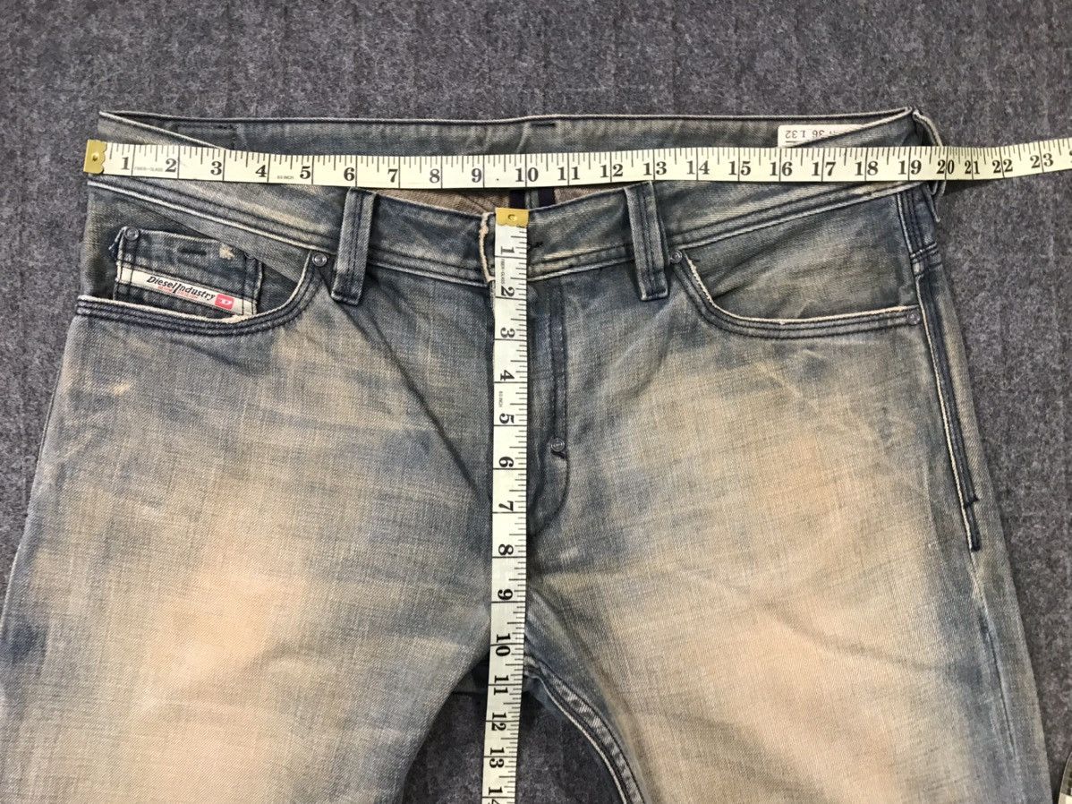 Diesel × Vintage Vintage Diesel Industry Back Side Pocket Art Jeans Style Size US 39 - 19 Thumbnail