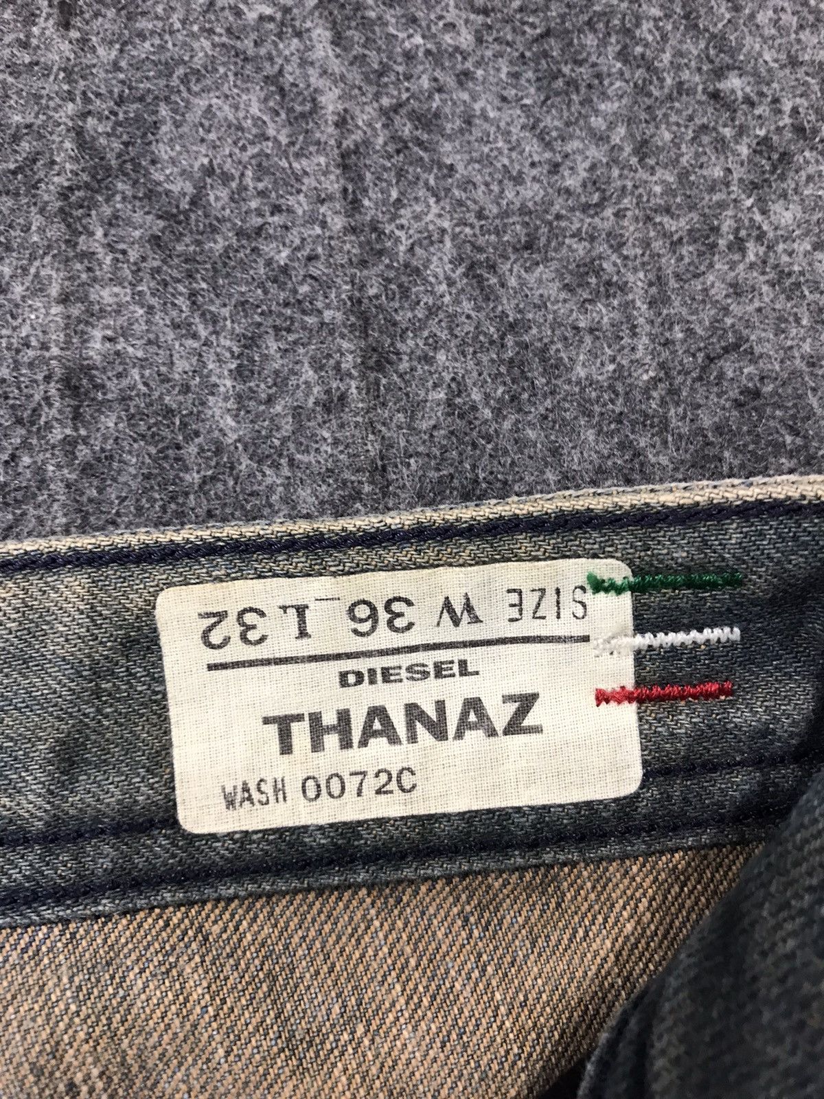 Diesel × Vintage Vintage Diesel Industry Back Side Pocket Art Jeans Style Size US 39 - 14 Thumbnail