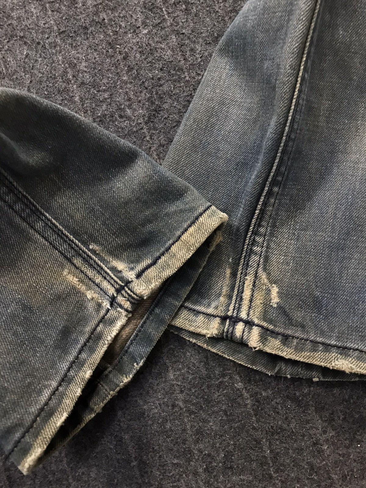 Diesel × Vintage Vintage Diesel Industry Back Side Pocket Art Jeans Style Size US 39 - 23 Thumbnail