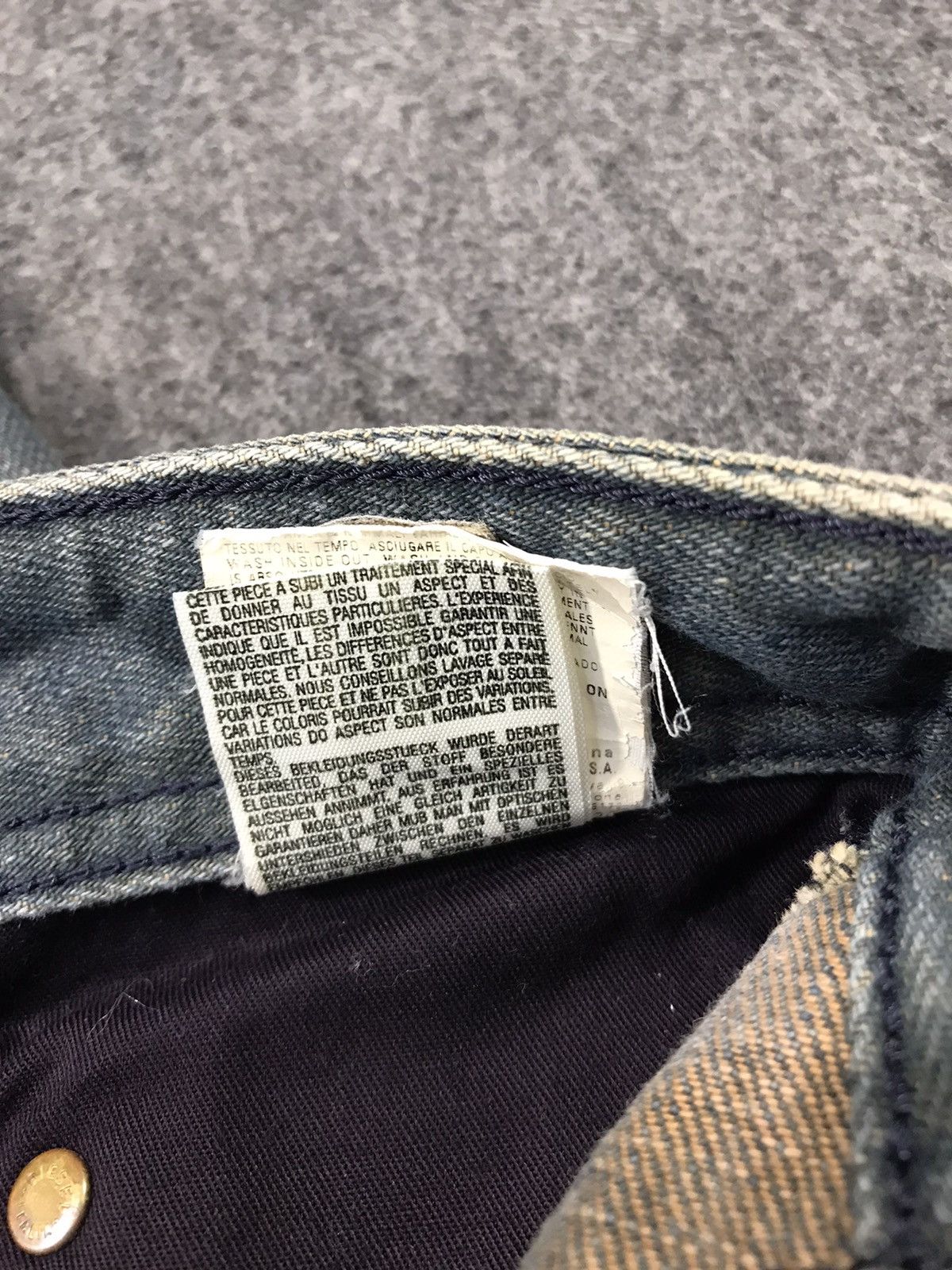 Diesel × Vintage Vintage Diesel Industry Back Side Pocket Art Jeans Style Size US 39 - 18 Thumbnail