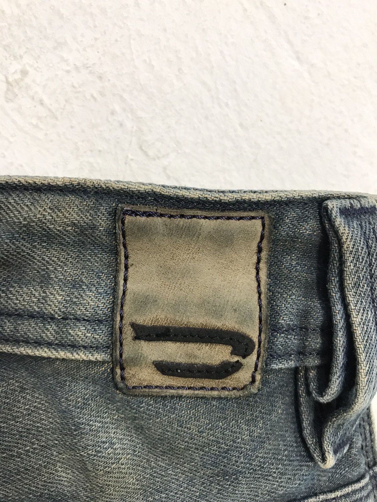 Diesel × Vintage Vintage Diesel Industry Back Side Pocket Art Jeans Style Size US 39 - 13 Thumbnail