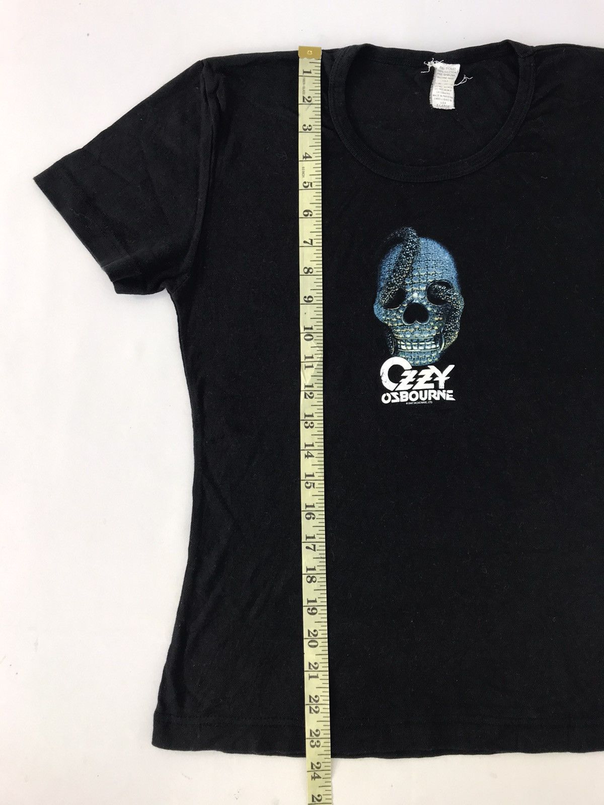 Band Tees Ozzy Ozbourne American Rock Band Skull Snake Graphic Screen Size S / US 4 / IT 40 - 7 Thumbnail