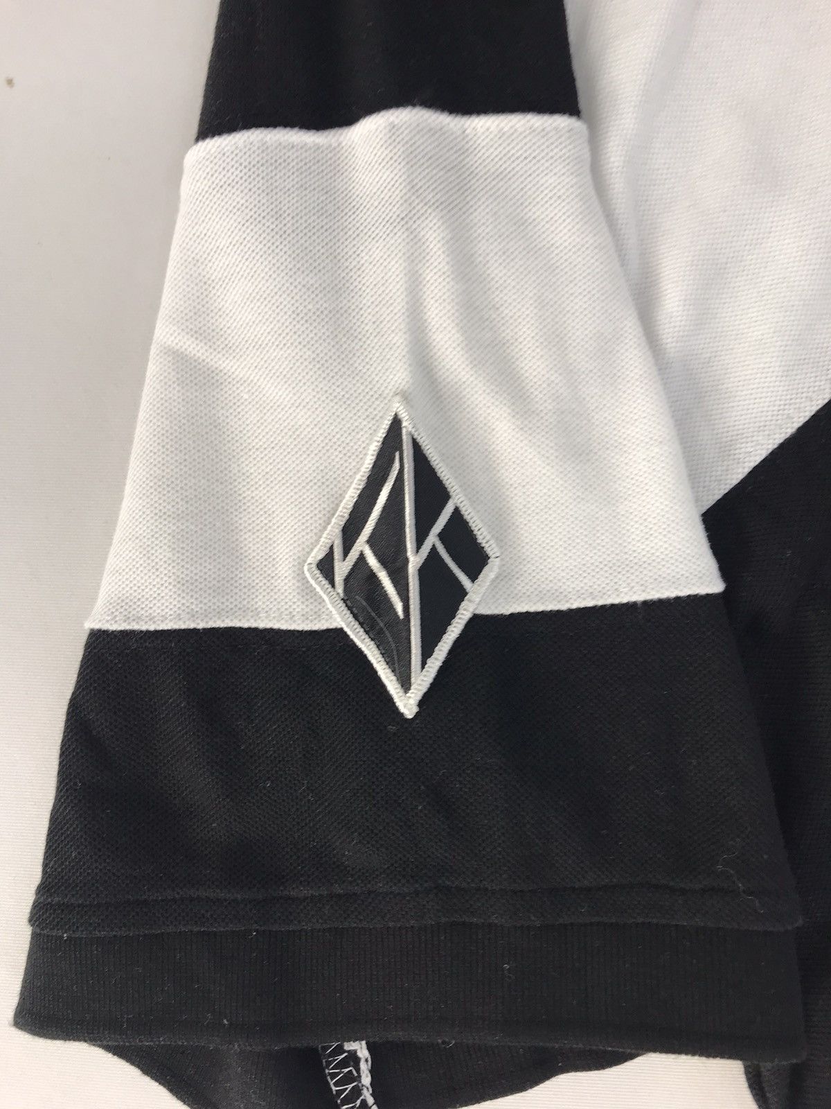 Karl Kani Karl Kani Gold Striped Colour Block White Black Polo Tee Size US XXL / EU 58 / 5 - 6 Thumbnail