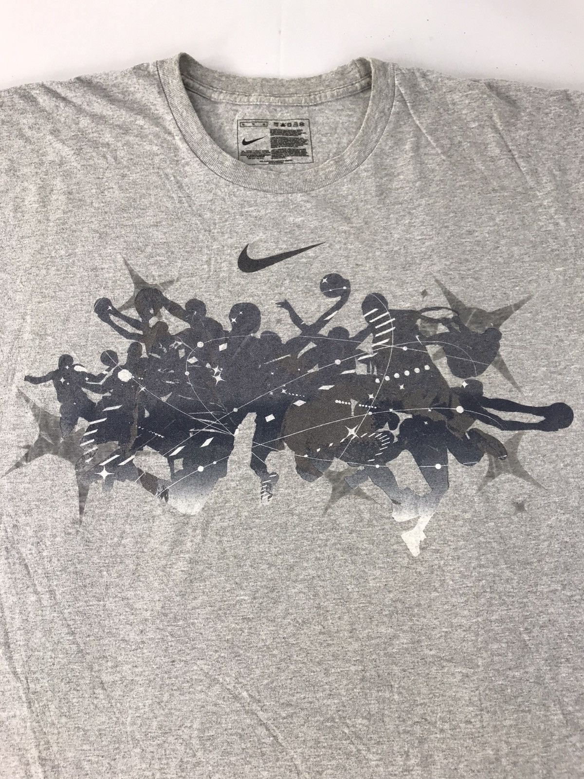 Nike The Nike Flight Basketball Screen Printed Tee T-shirt Size US XL / EU 56 / 4 - 4 Thumbnail