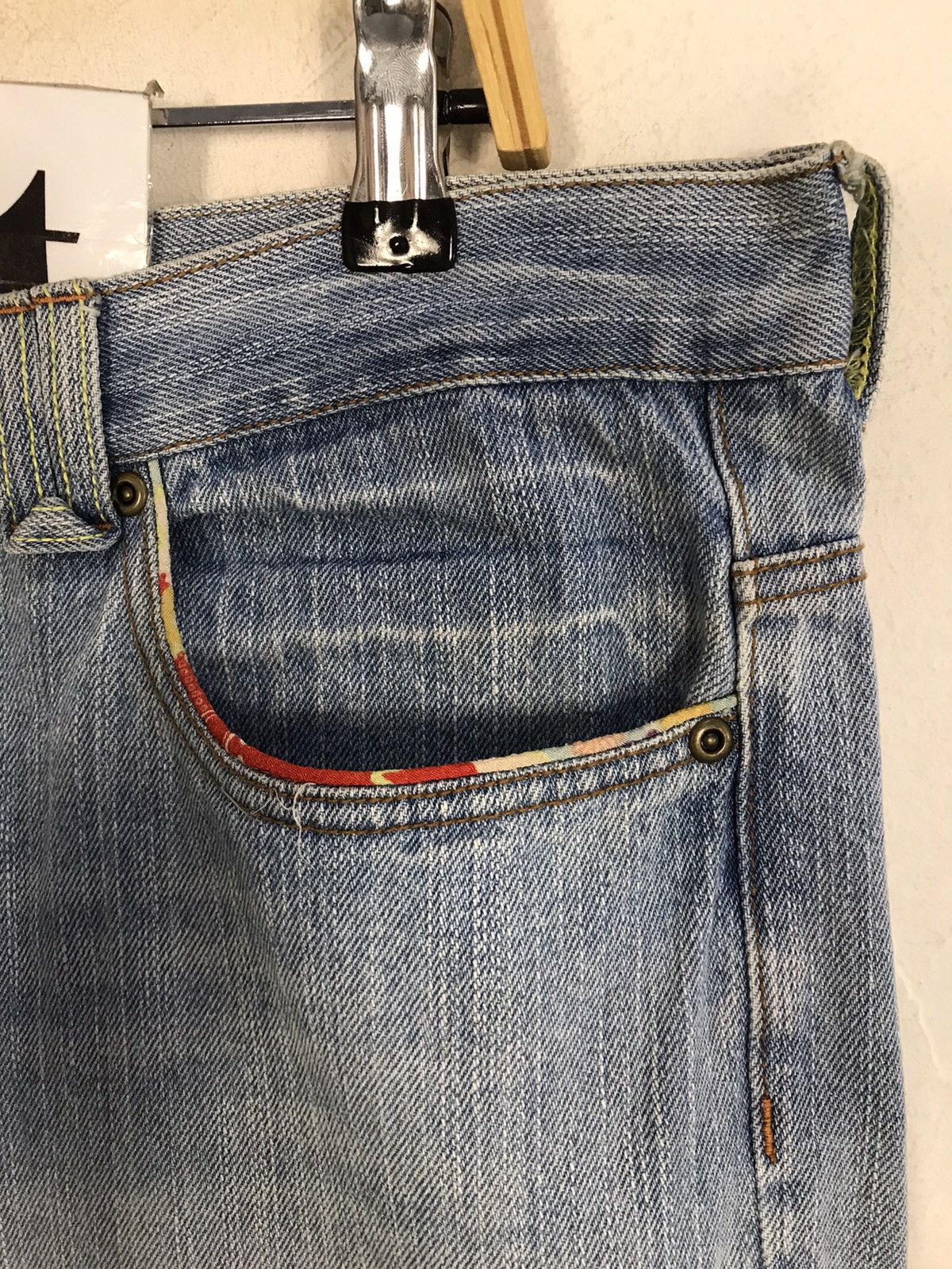 Japanese Brand × Vintage Vintage Printed Japanese Samurai Light Wash Jeans Design Size US 37 - 7 Thumbnail