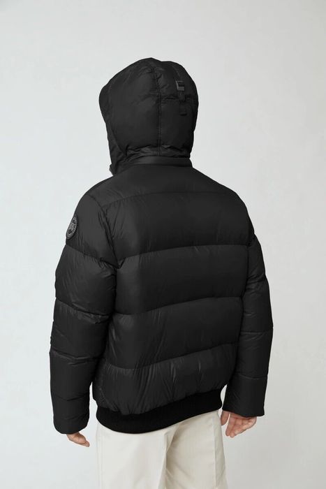 Canada goose ventoux deals parka black label