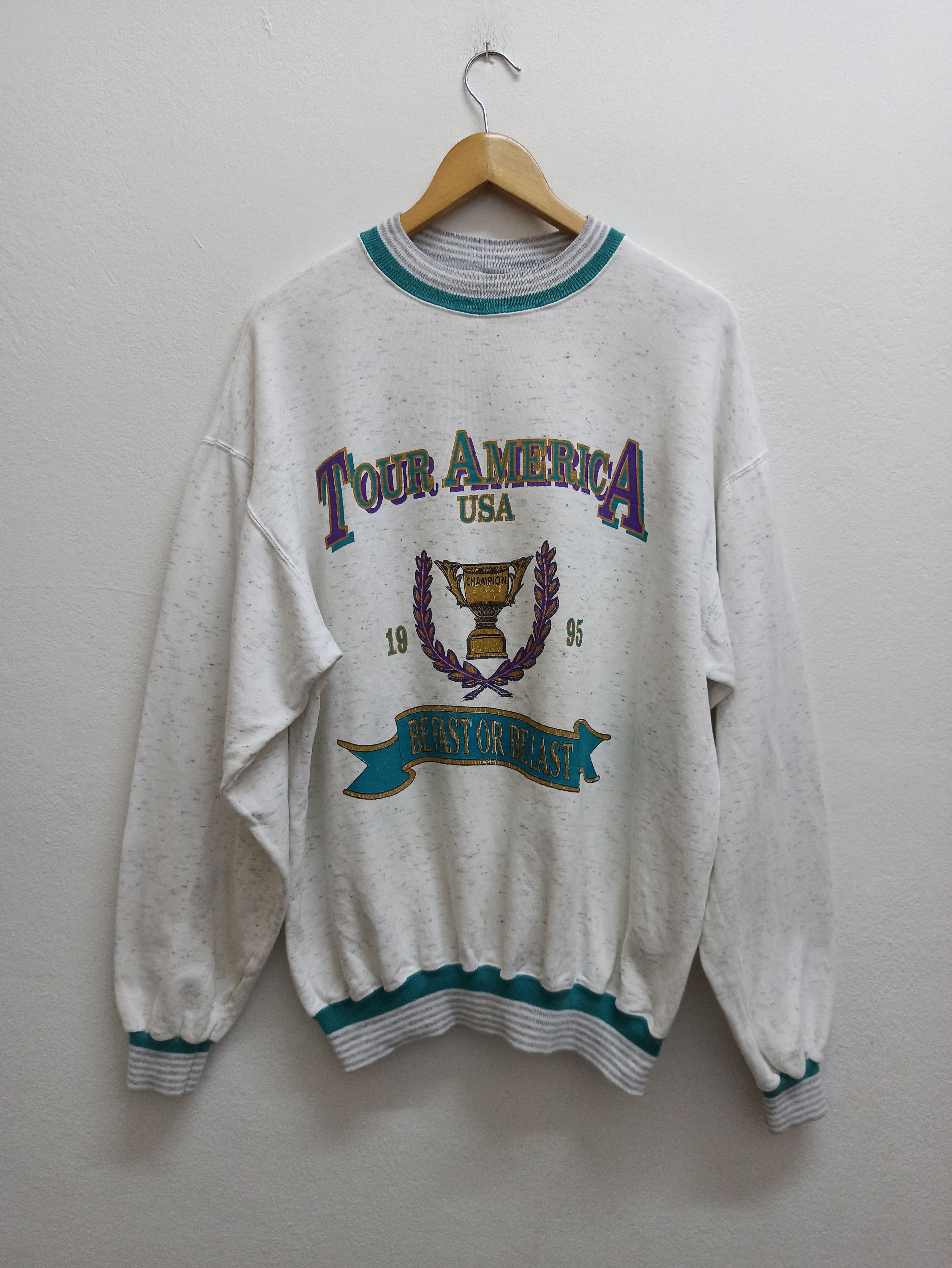 Band Tees Vintage Tour America USA 1995 Sweatshirts Sportswear (c36) Size US XL / EU 56 / 4 - 1 Thumbnail