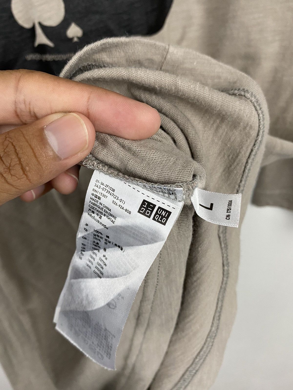 Japanese Brand Uniqlo Undercover Longsleeve T-shirt Size US L / EU 52-54 / 3 - 8 Thumbnail