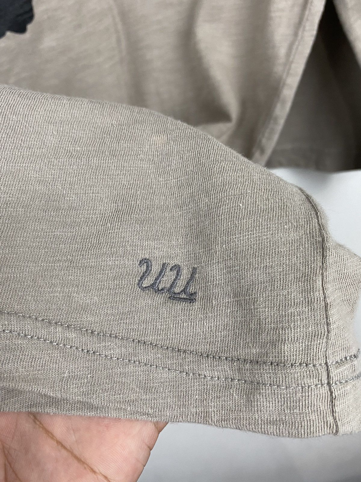 Japanese Brand Uniqlo Undercover Longsleeve T-shirt Size US L / EU 52-54 / 3 - 7 Thumbnail