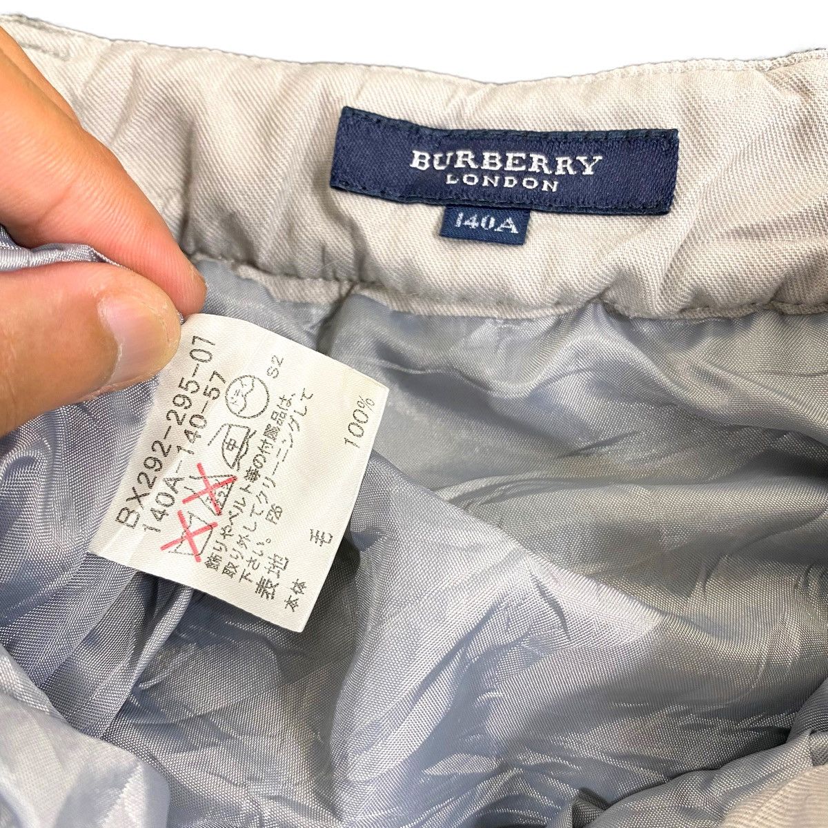 Burberry BURBERRY LONDON NOVA CHECK SKIRTS Size 22" - 8 Thumbnail