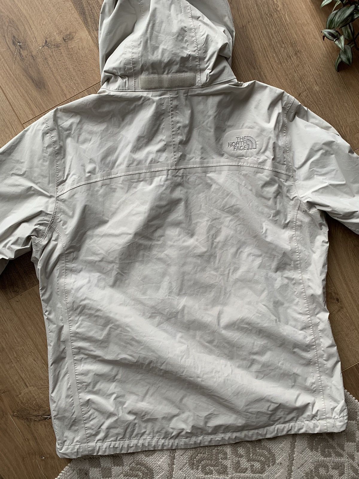 The North Face Vintage The North Face HyVent Light Jacket Size L / US 10 / IT 46 - 8 Thumbnail