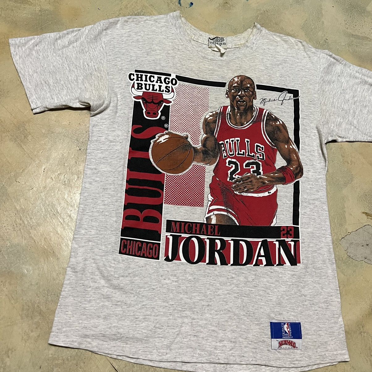 NBA Vintage Chicago Bulls Micheal Jordan T-Shirt Size US L / EU 52-54 / 3 - 6 Thumbnail