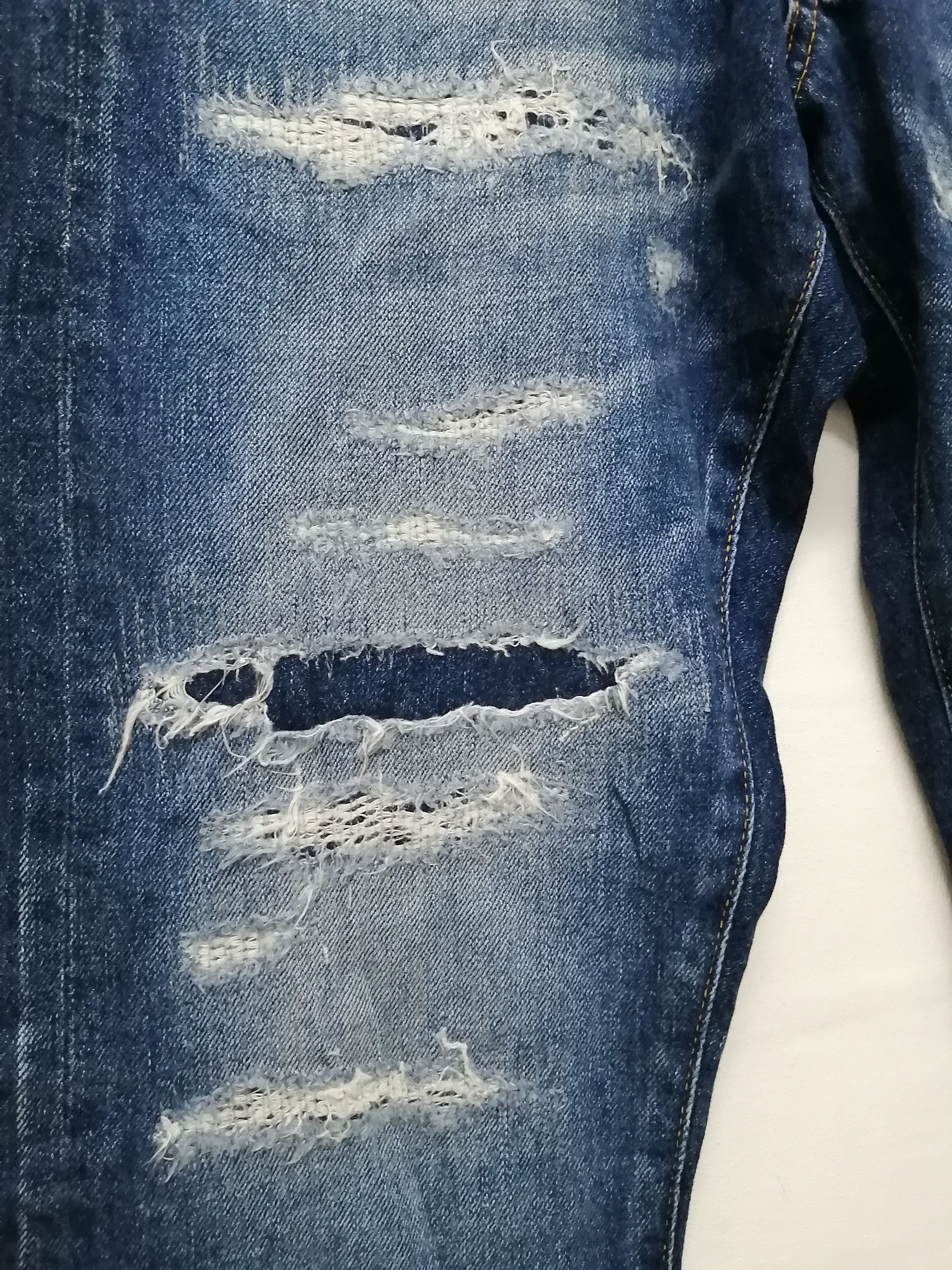 Japan Blue JAPAN BLUE Lot JB2400 Distressed Jeans Size US 31 - 7 Thumbnail