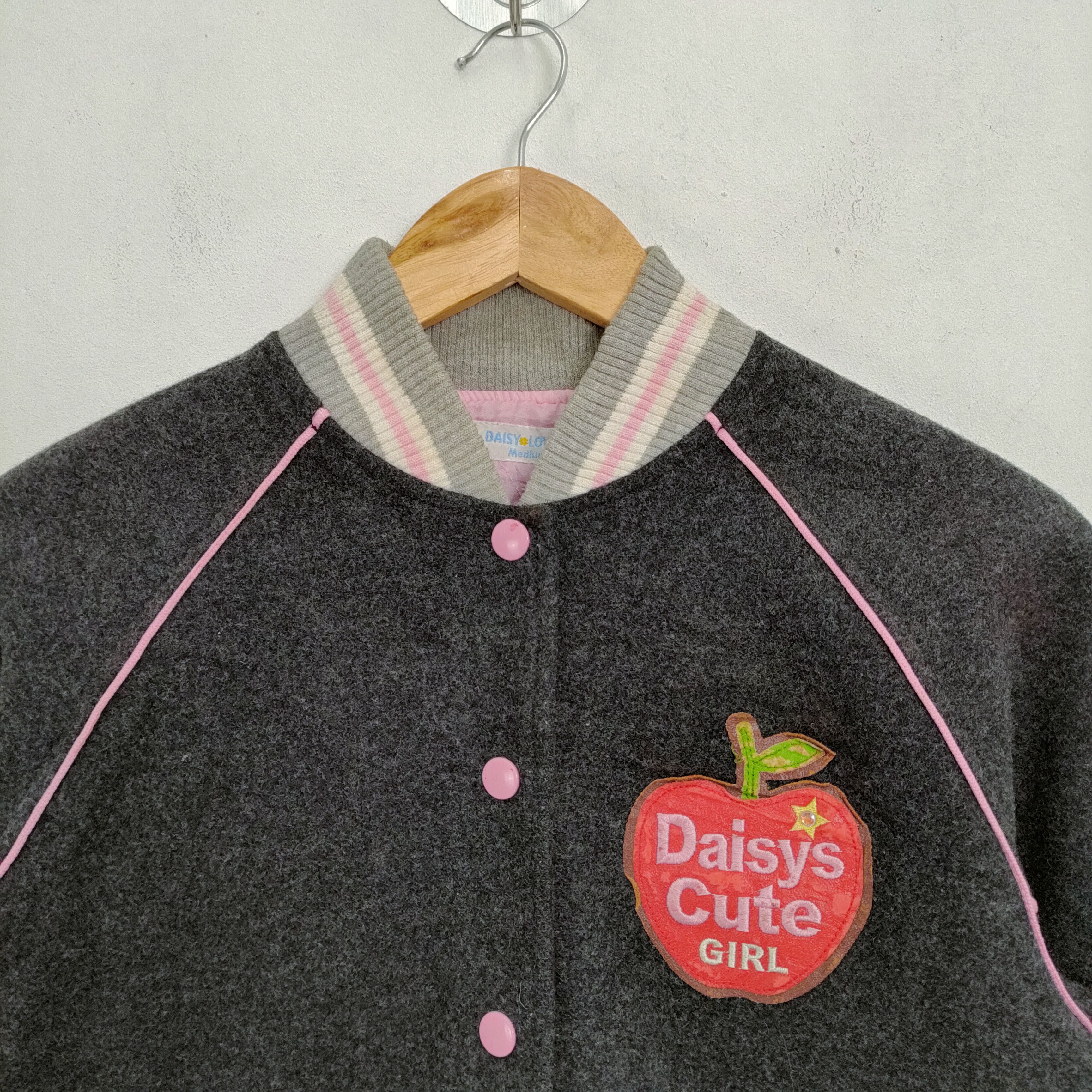Japanese Brand 💥 BESTOFFER 💥DAISY'S LOVERS WOOL VARSITY JACKET LADIES Size ONE SIZE - 2 Thumbnail
