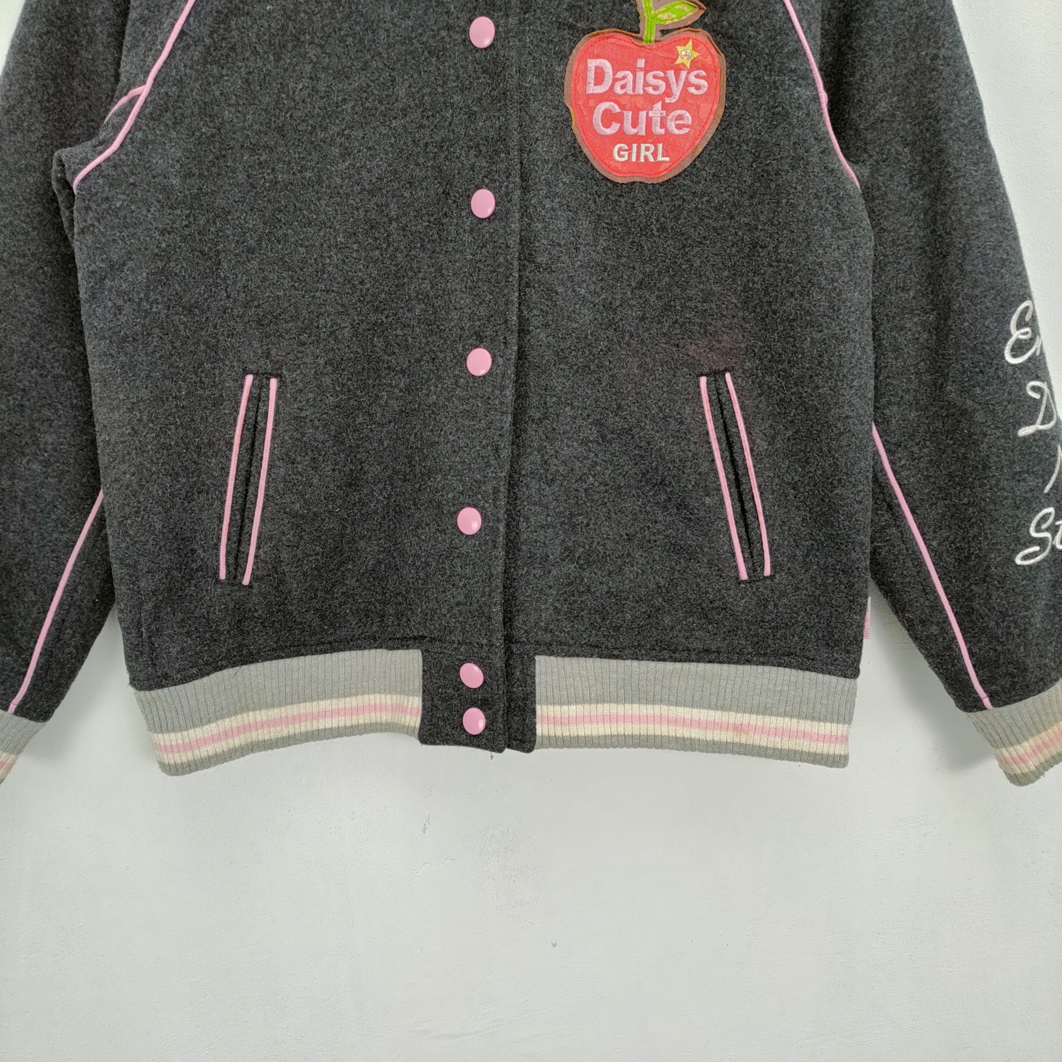 Japanese Brand 💥 BESTOFFER 💥DAISY'S LOVERS WOOL VARSITY JACKET LADIES Size ONE SIZE - 5 Thumbnail