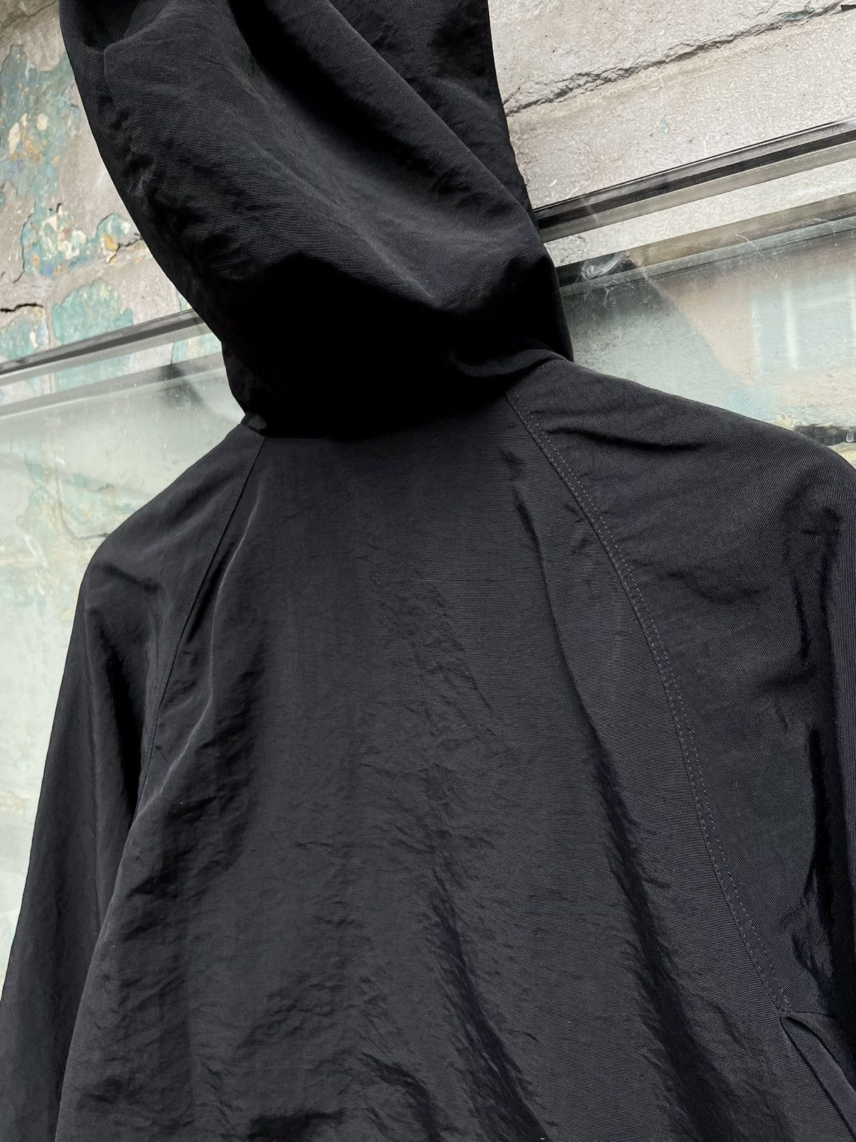 Max Mara Max Mara S Rainwear’s Waterproof Black Rain Coat Size M / US 6-8 / IT 42-44 - 8 Thumbnail