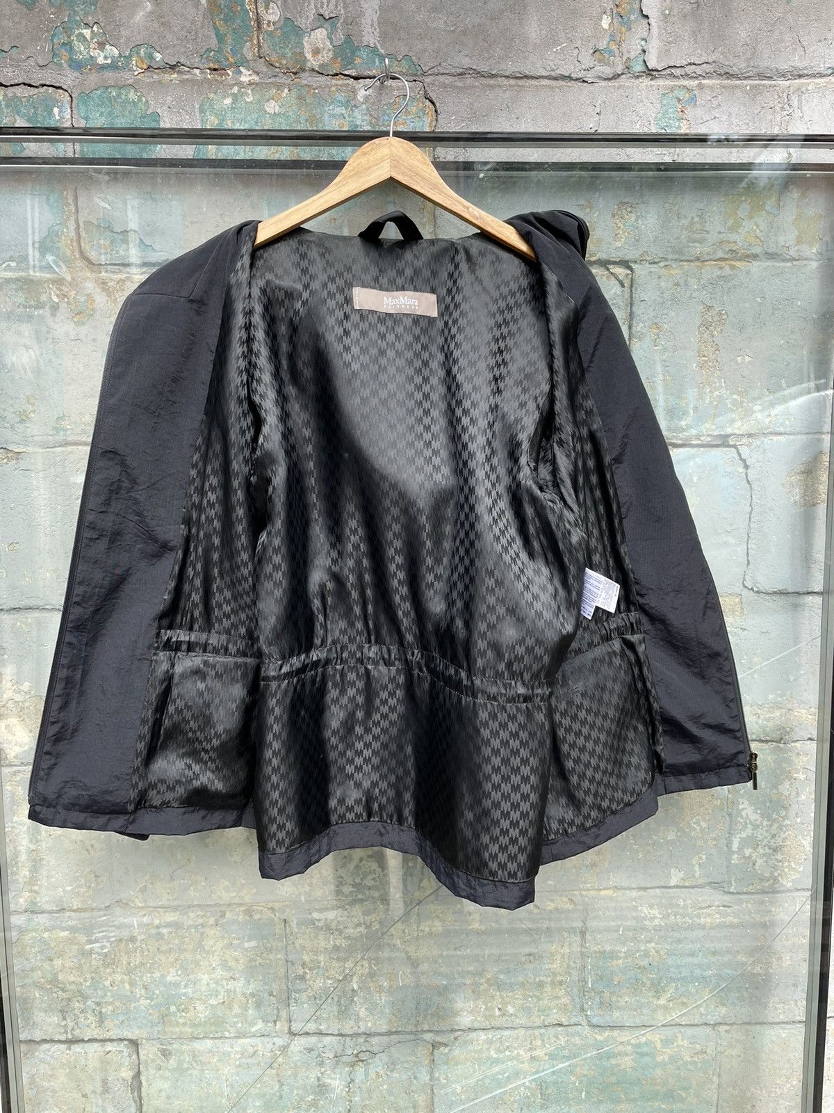 Max Mara Max Mara S Rainwear’s Waterproof Black Rain Coat Size M / US 6-8 / IT 42-44 - 9 Thumbnail