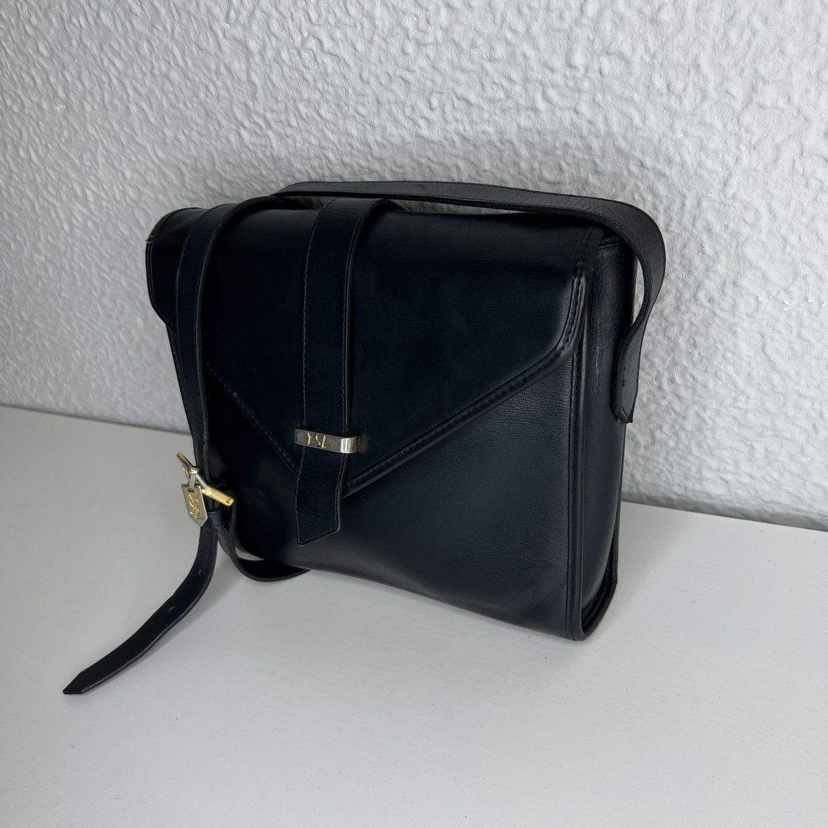 Saint Laurent Paris × Yves Saint Laurent Vintage Navy Yves Saint Laurent YSL Crossbody Shoulder Bag Size ONE SIZE - 3 Thumbnail