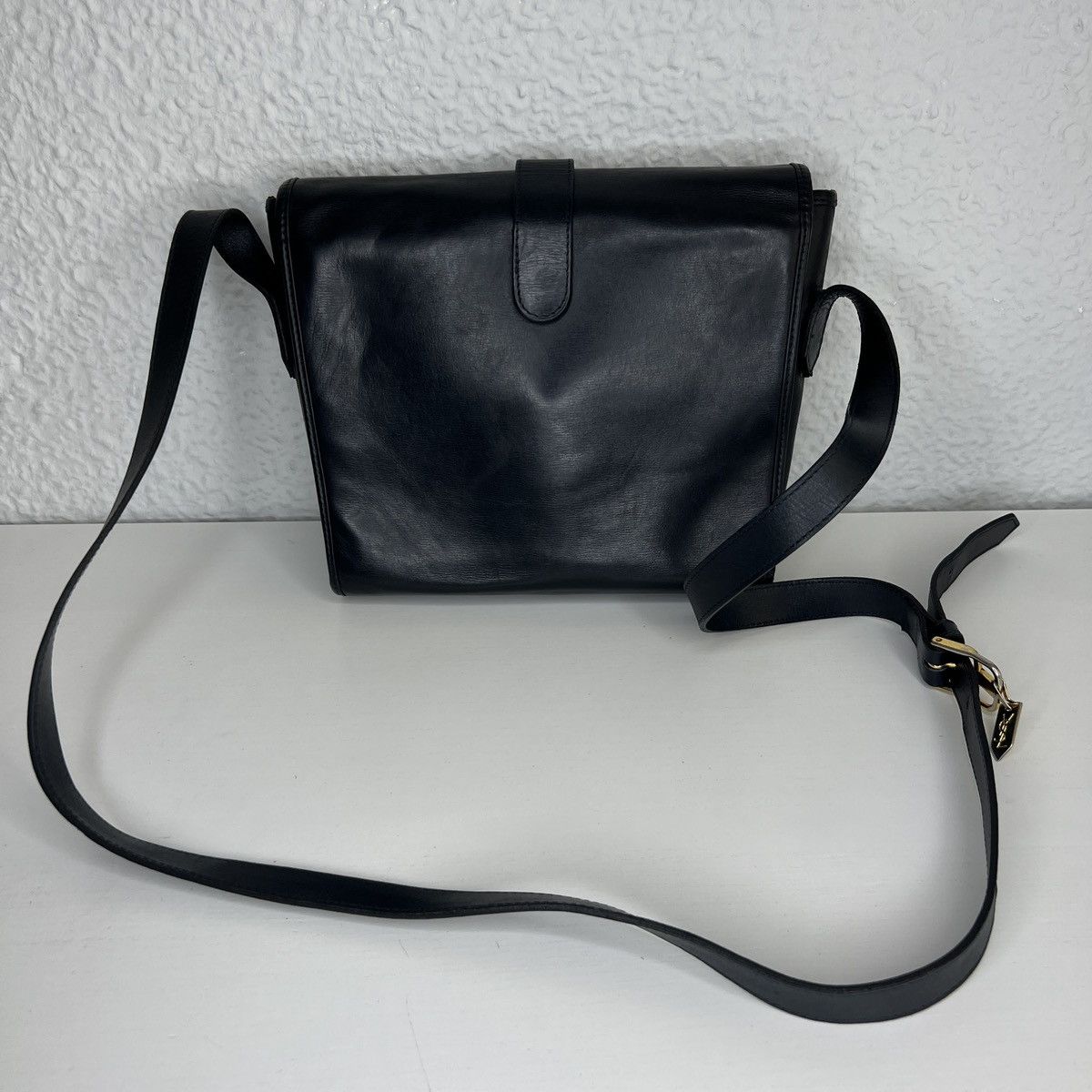 Saint Laurent Paris × Yves Saint Laurent Vintage Navy Yves Saint Laurent YSL Crossbody Shoulder Bag Size ONE SIZE - 5 Thumbnail