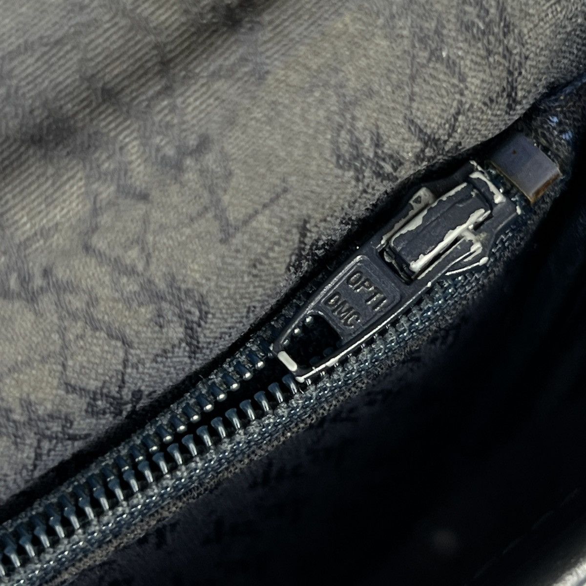 Saint Laurent Paris × Yves Saint Laurent Vintage Navy Yves Saint Laurent YSL Crossbody Shoulder Bag Size ONE SIZE - 11 Thumbnail
